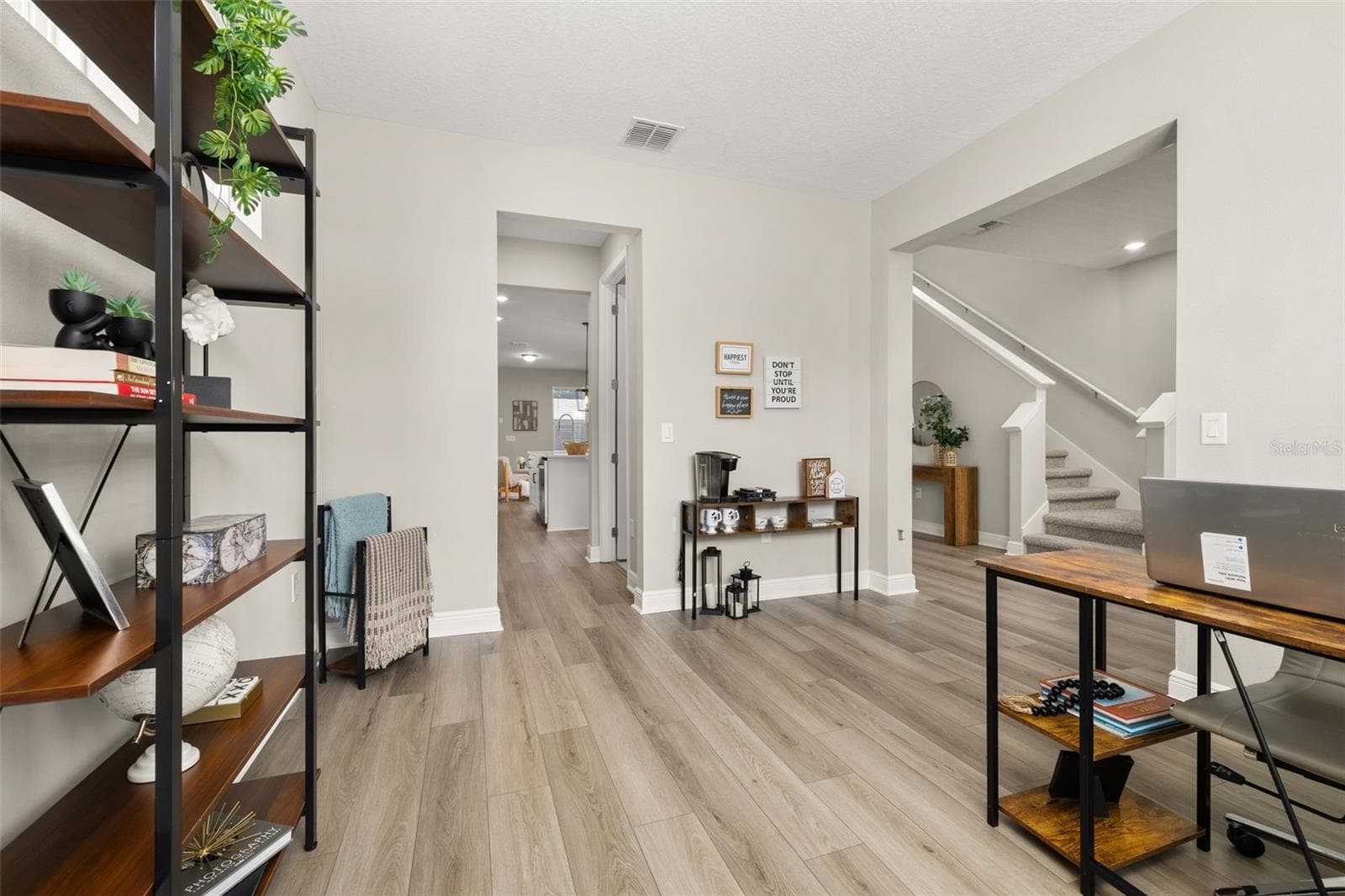 Single Family Residence at 14099 FRASIER ST, WINTER GARDEN, photo 9 of 91