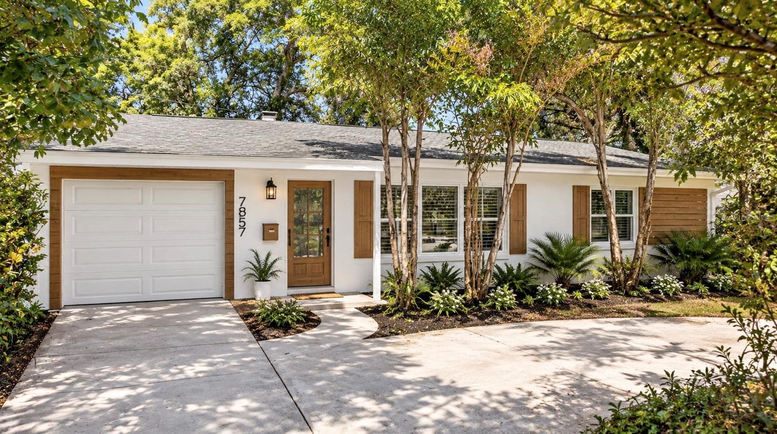 Virtual photo - 7557 18TH AVE N, ST PETERSBURG