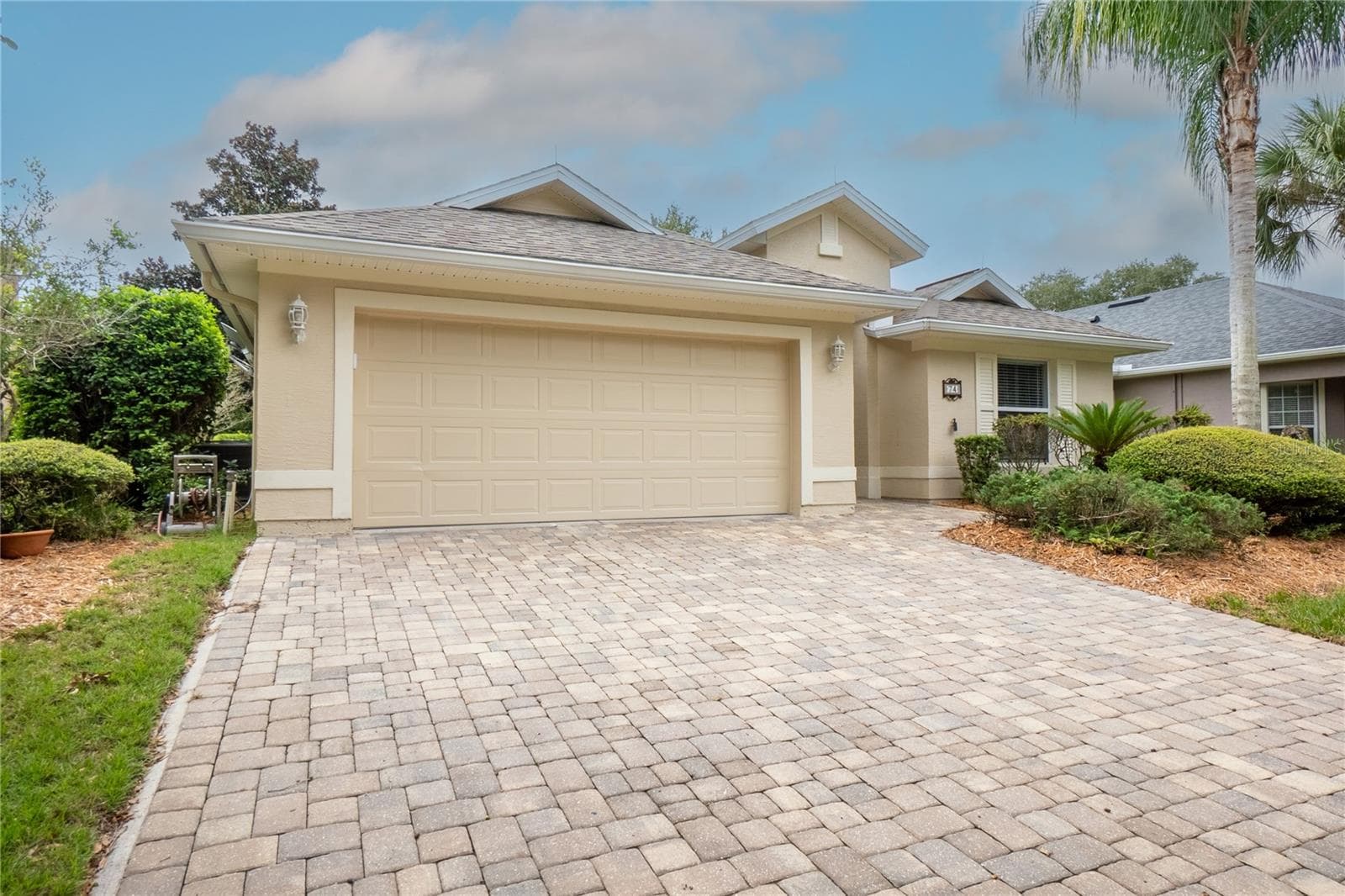 Single Family Residence at 74 SOUTHLAKE DR, PALM COAST, photo 4 of 76