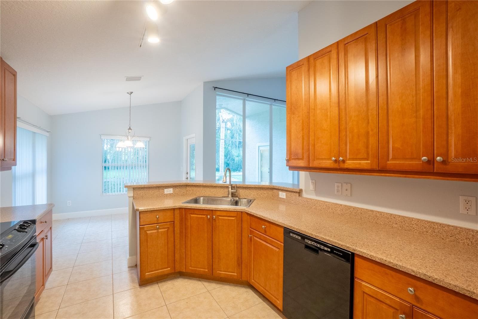 Single Family Residence at 74 SOUTHLAKE DR, PALM COAST, photo 40 of 76