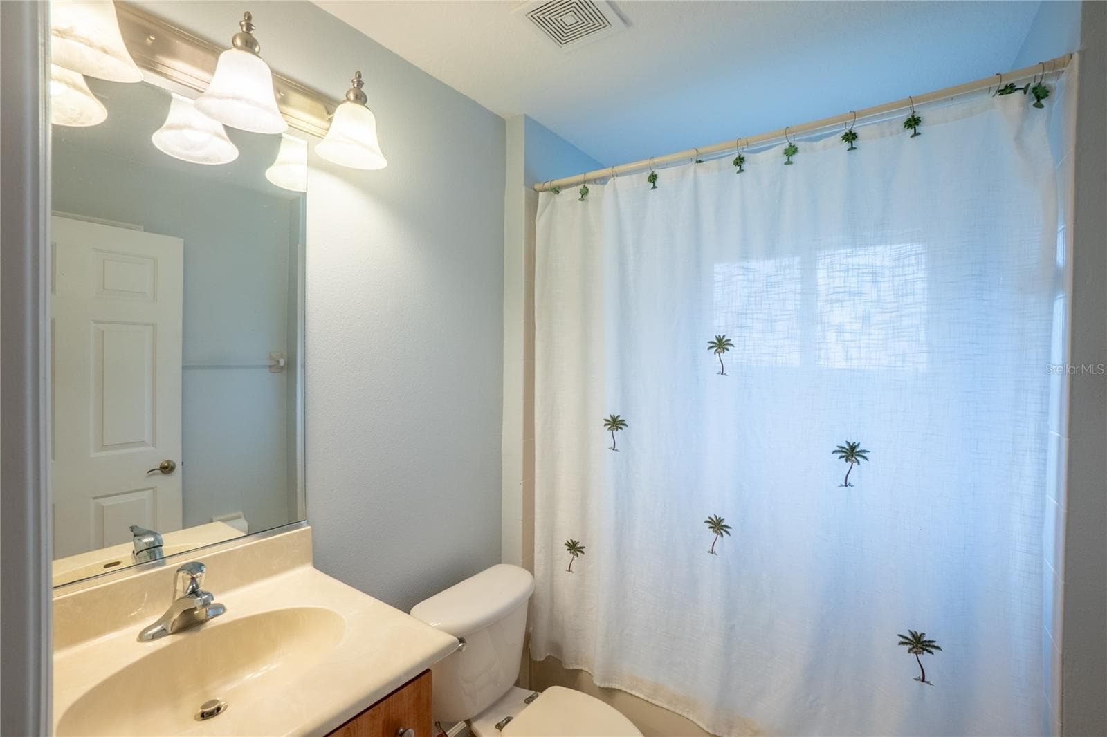 Single Family Residence at 74 SOUTHLAKE DR, PALM COAST, photo 58 of 76