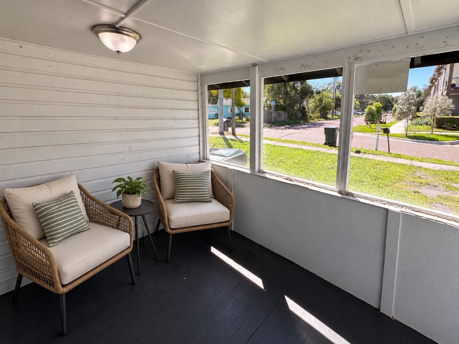 Virtually staged - 602 4TH AVE NW, LARGO