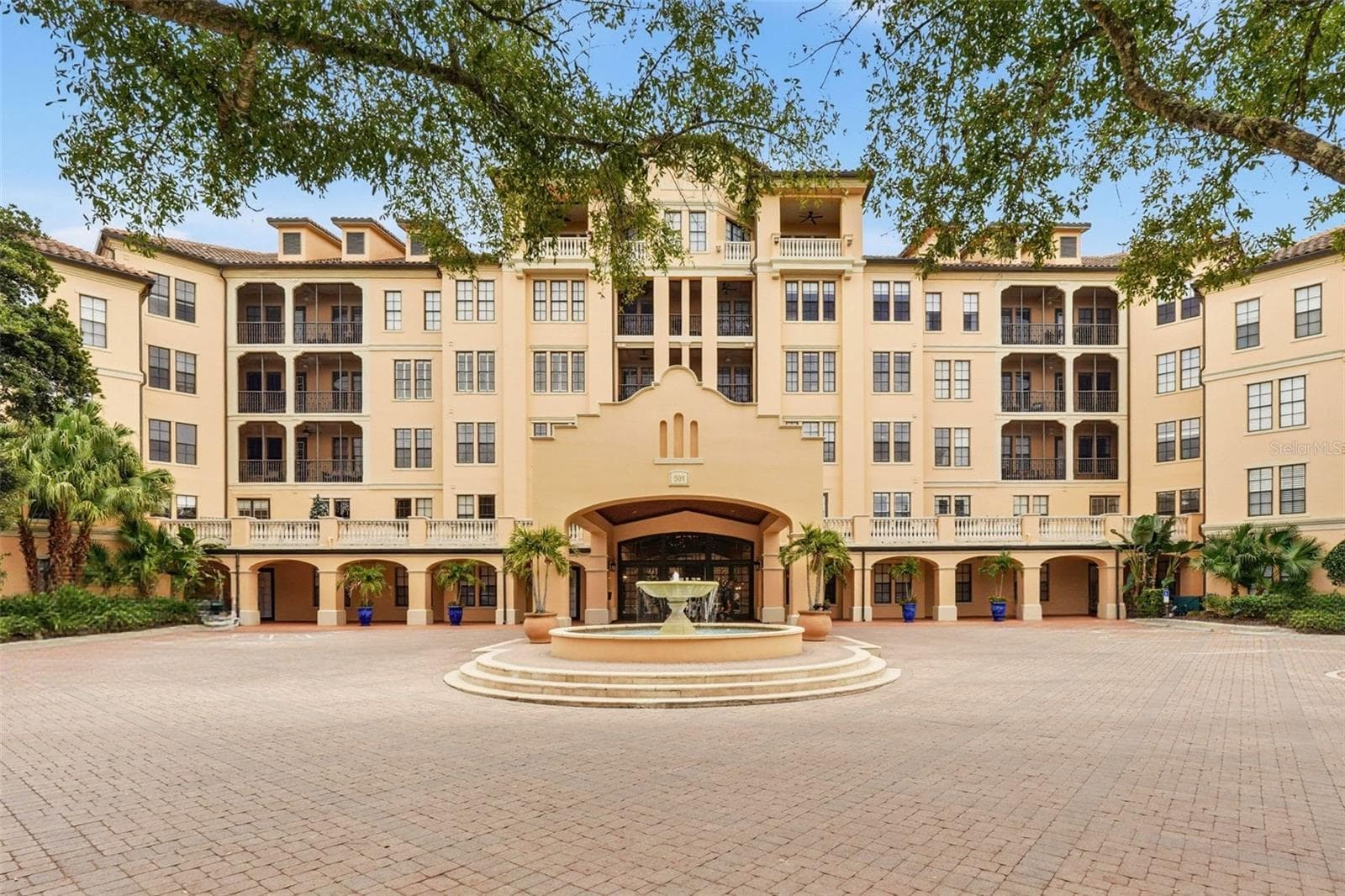 501 MIRASOL CIR #411