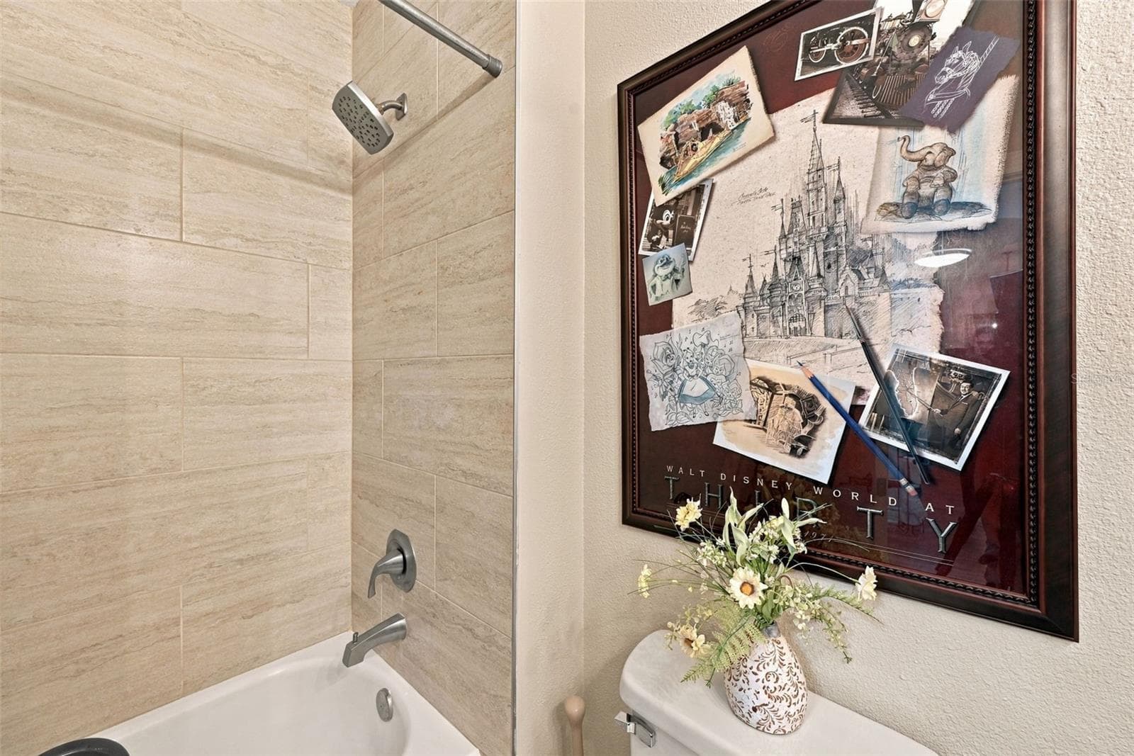 Guest Bathroom with Tub and Shower Combo - 501 MIRASOL CIR #411, CELEBRATION