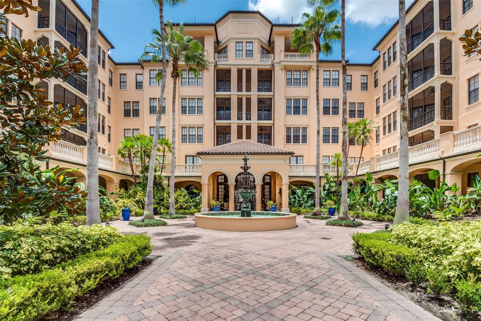 Mirasol Courtyard - 501 MIRASOL CIR #411, CELEBRATION