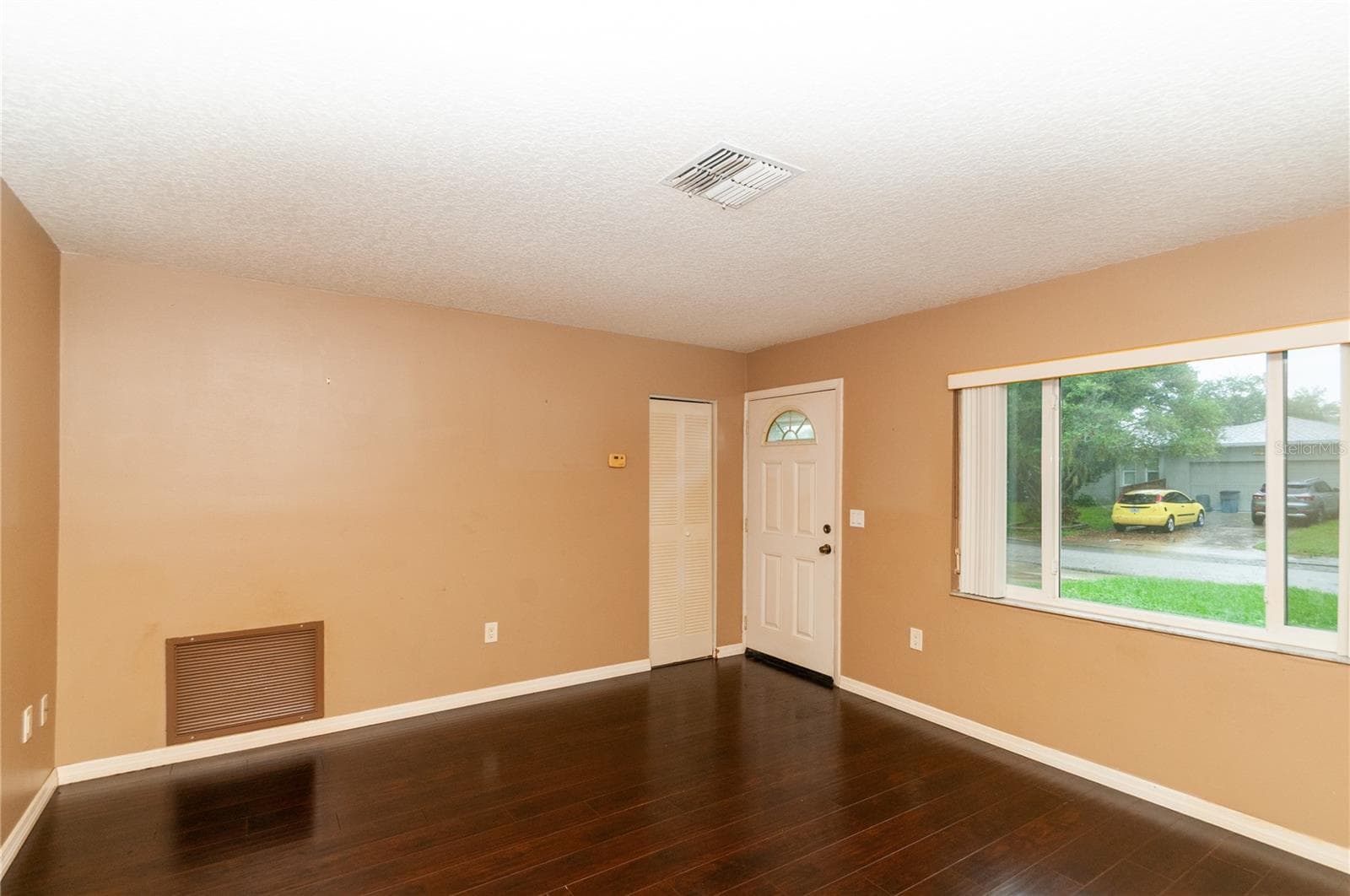 Single Family Residence at 5117 BROOKSIDE LN, NEW PORT RICHEY, photo 5 of 39