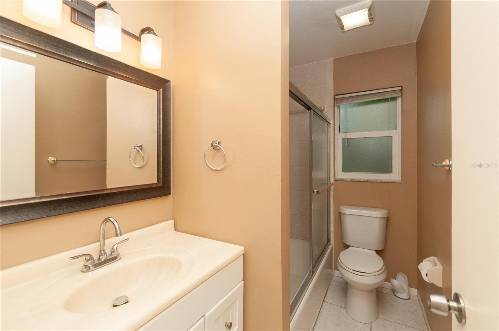 Single Family Residence at 5117 BROOKSIDE LN, NEW PORT RICHEY, photo 9 of 39