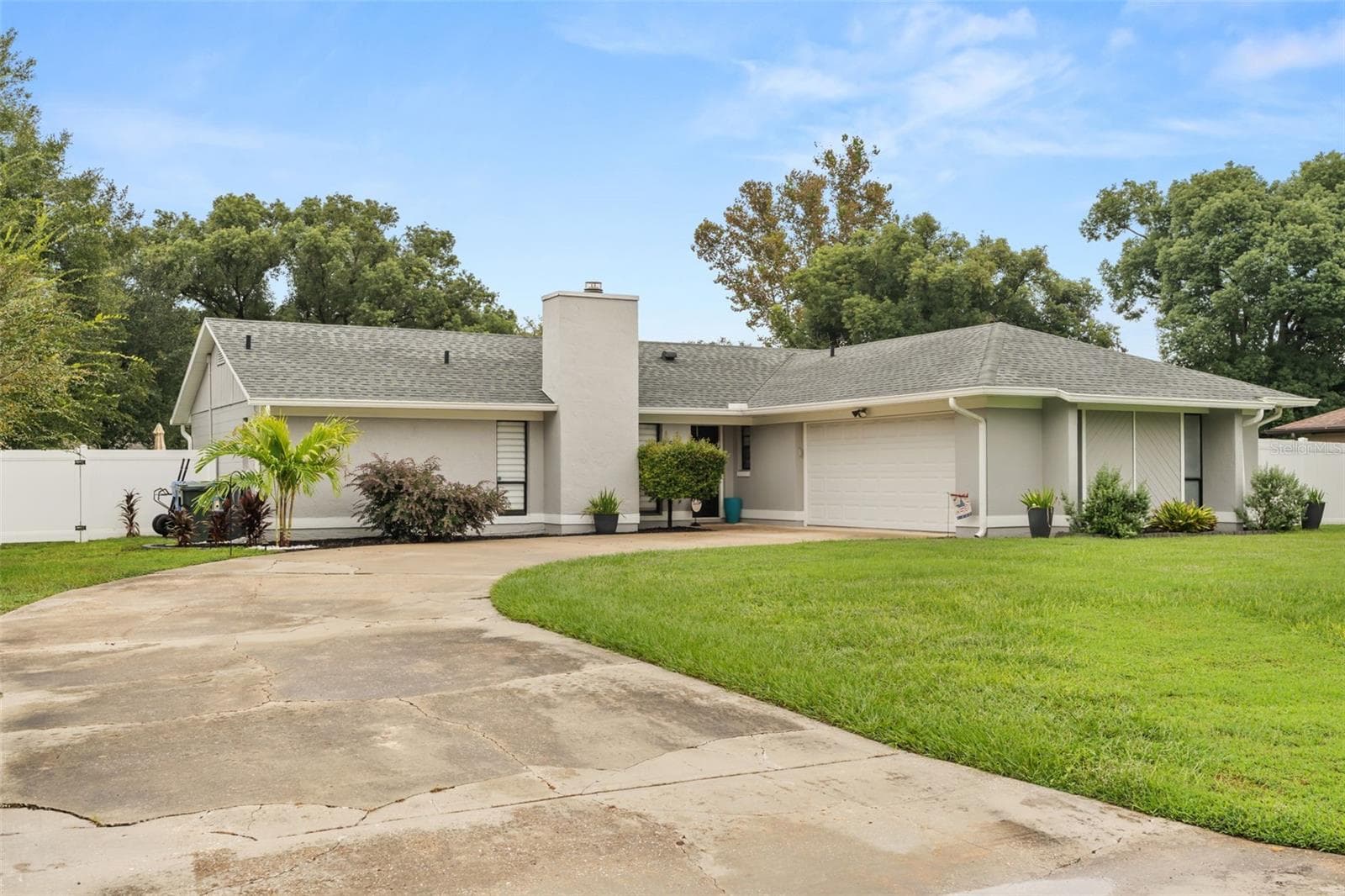 Single Family Residence at 817 SHED ST, OVIEDO, photo 2 of 40