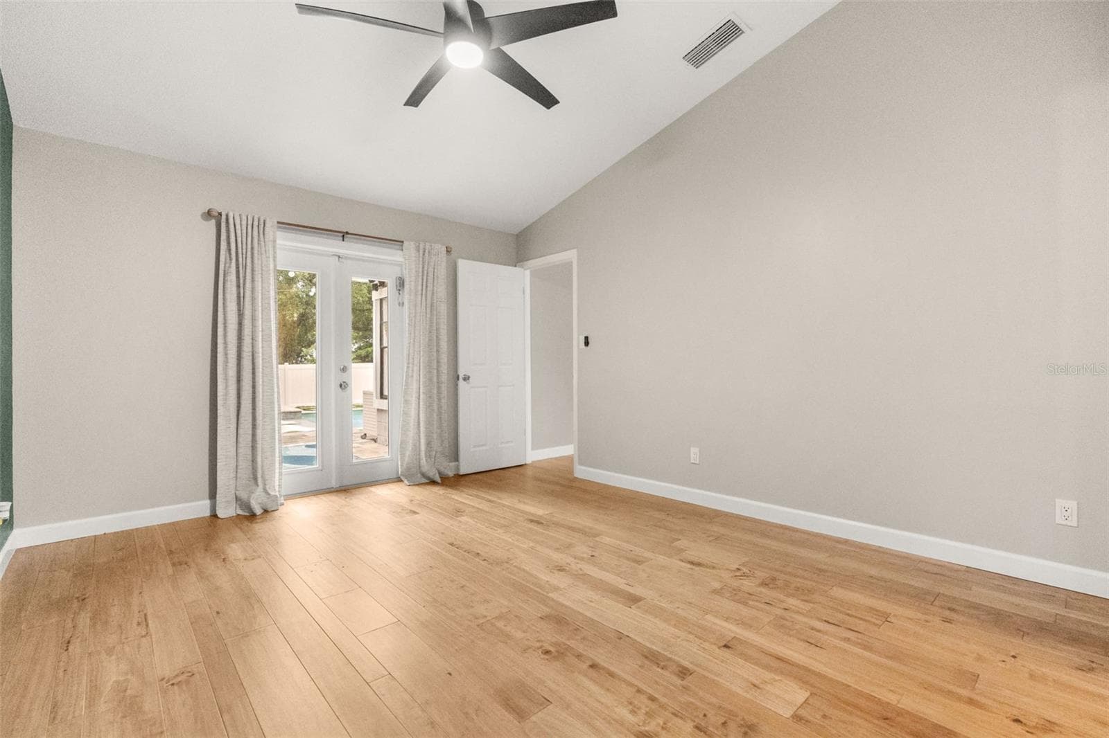 Single Family Residence at 817 SHED ST, OVIEDO, photo 11 of 40