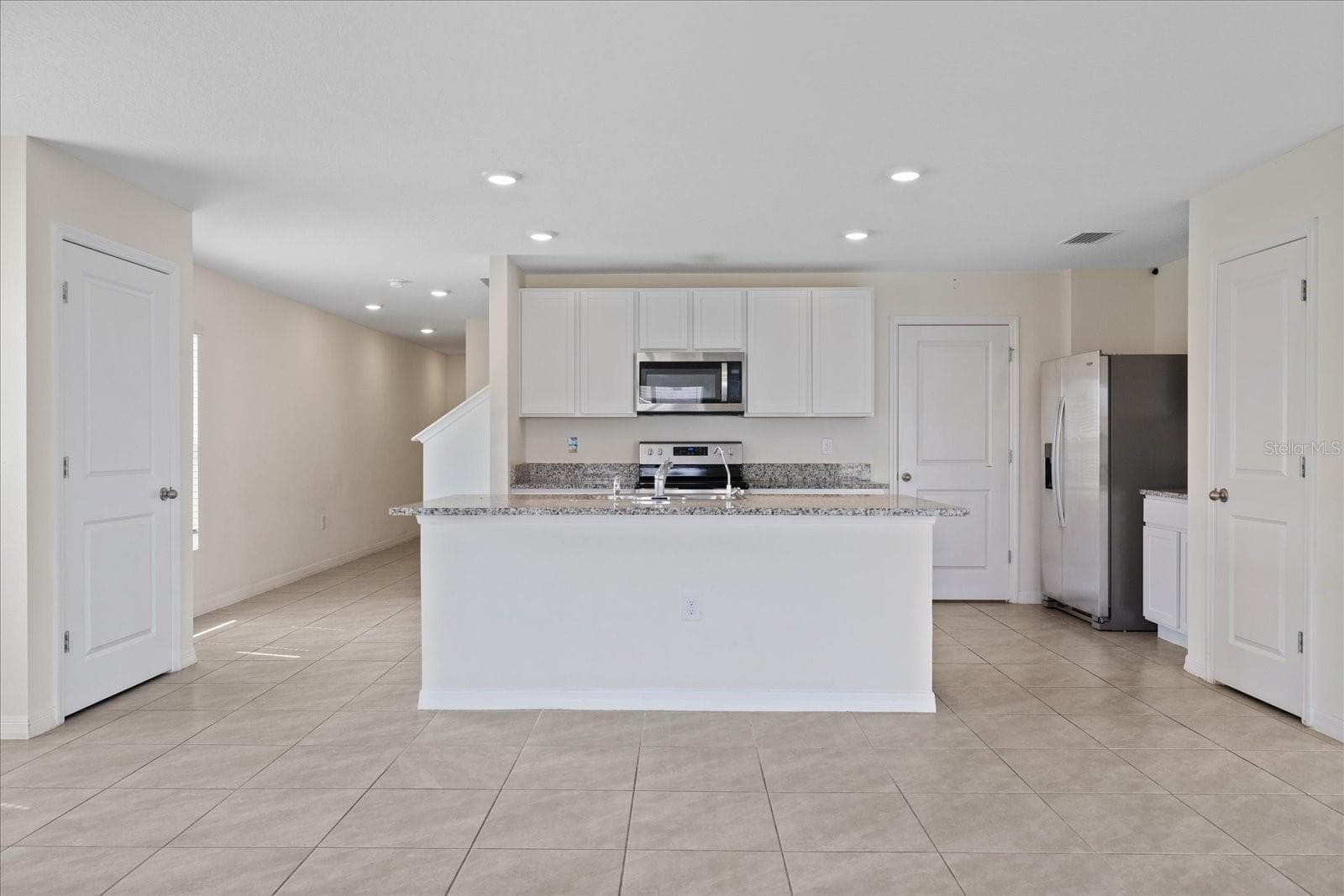 Kitchen - 4568 SAND DOLLAR WAY, ZEPHYRHILLS