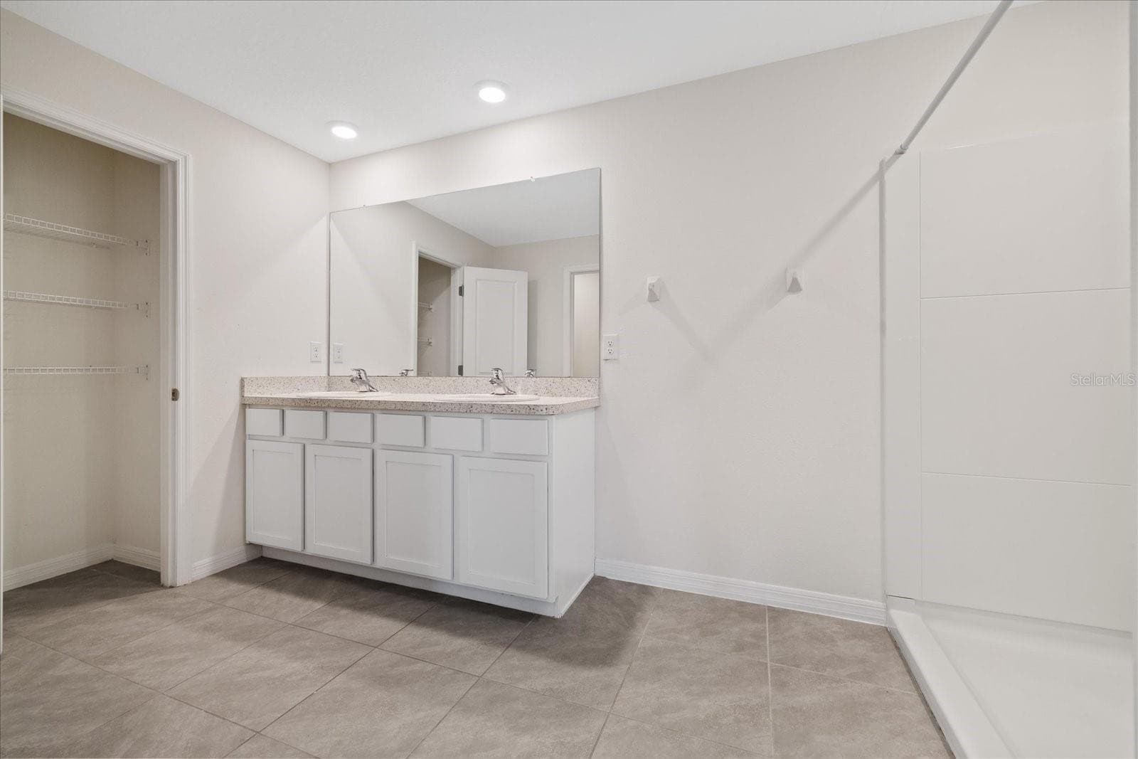 Master bath - 4568 SAND DOLLAR WAY, ZEPHYRHILLS