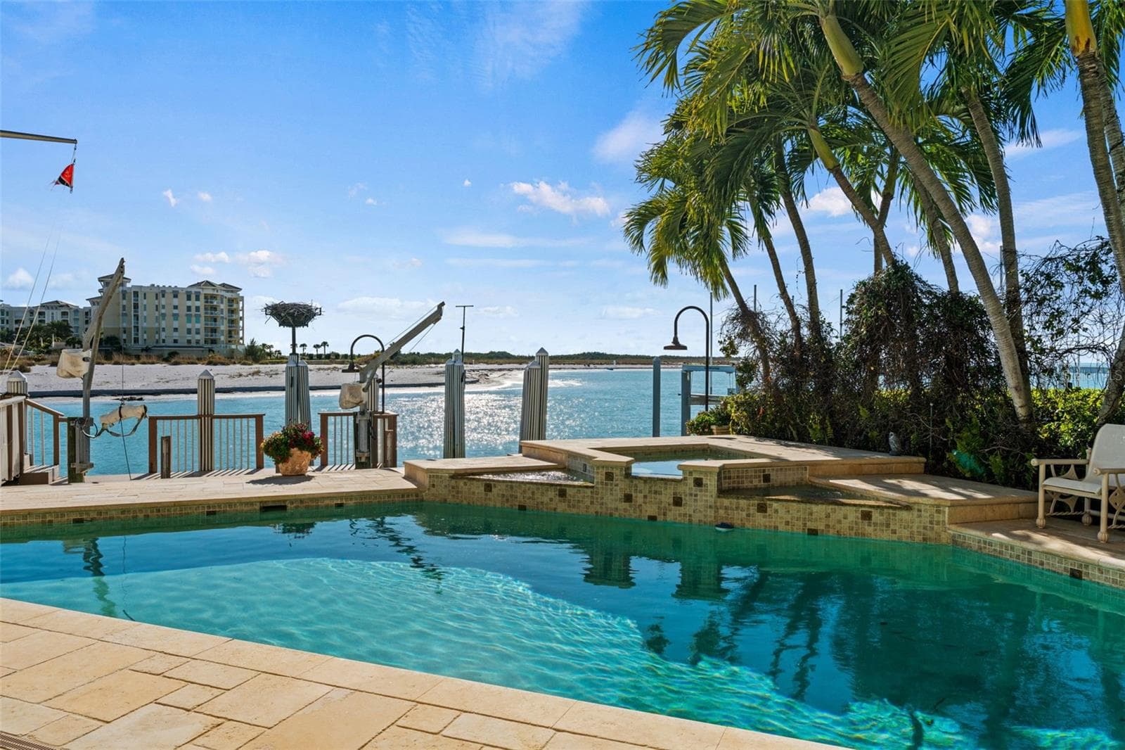 Saltwater Pool and Spa - 964 MONTE CRISTO BLVD, TIERRA VERDE