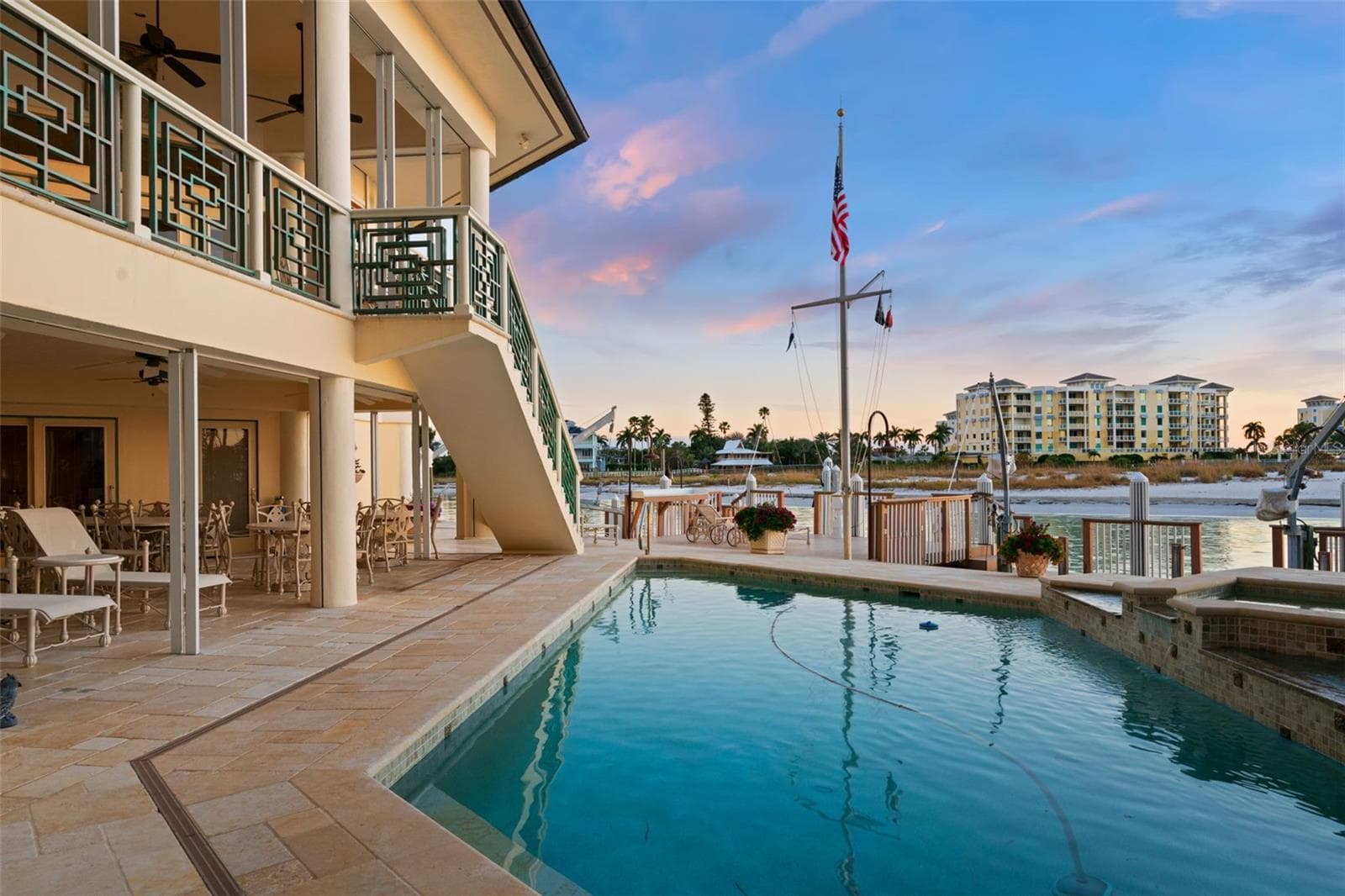 Twilight on the Channel - 964 MONTE CRISTO BLVD, TIERRA VERDE