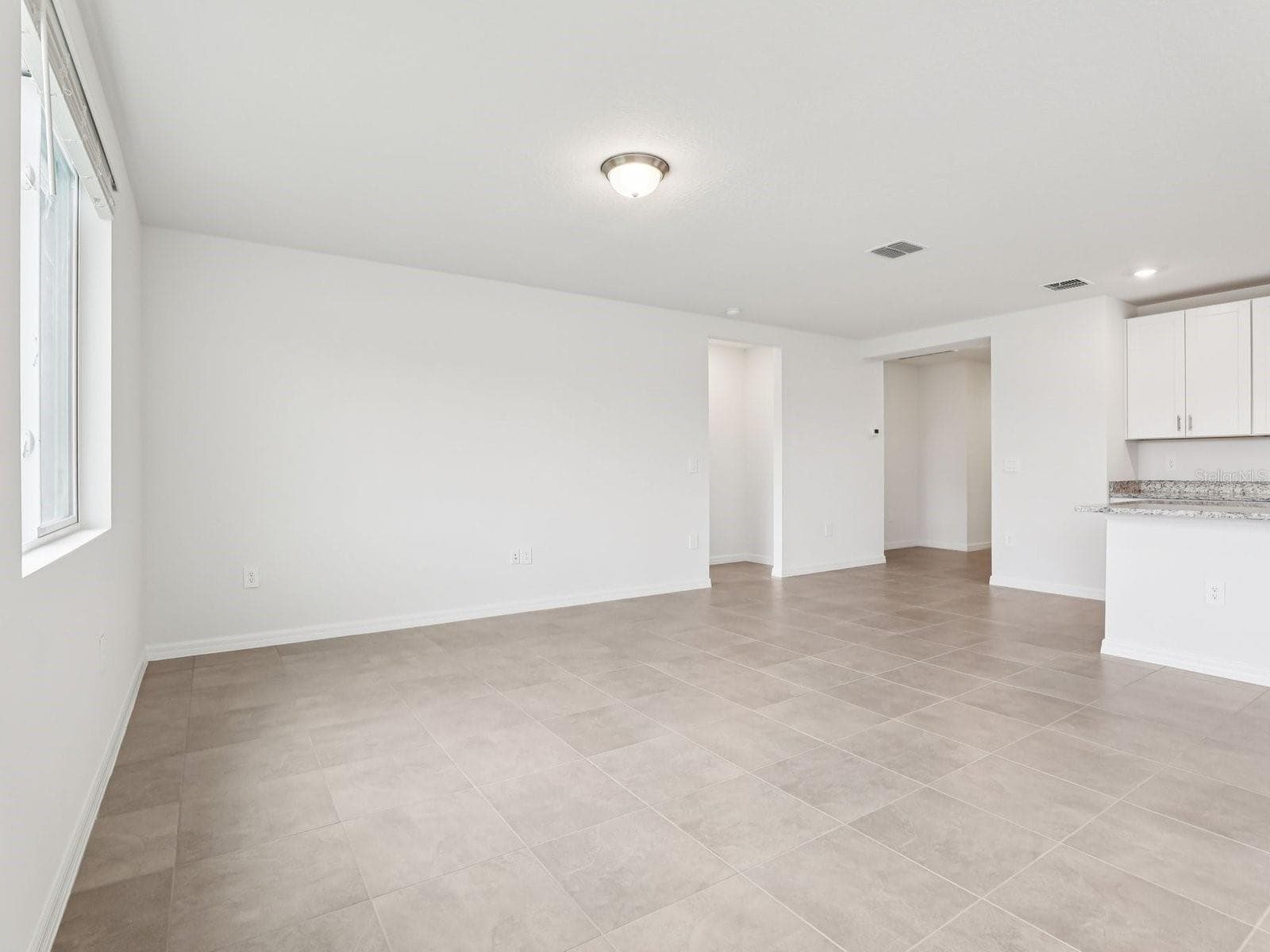 Single Family Residence at 1757 FOREST RUN LN, AUBURNDALE, photo 3 of 15