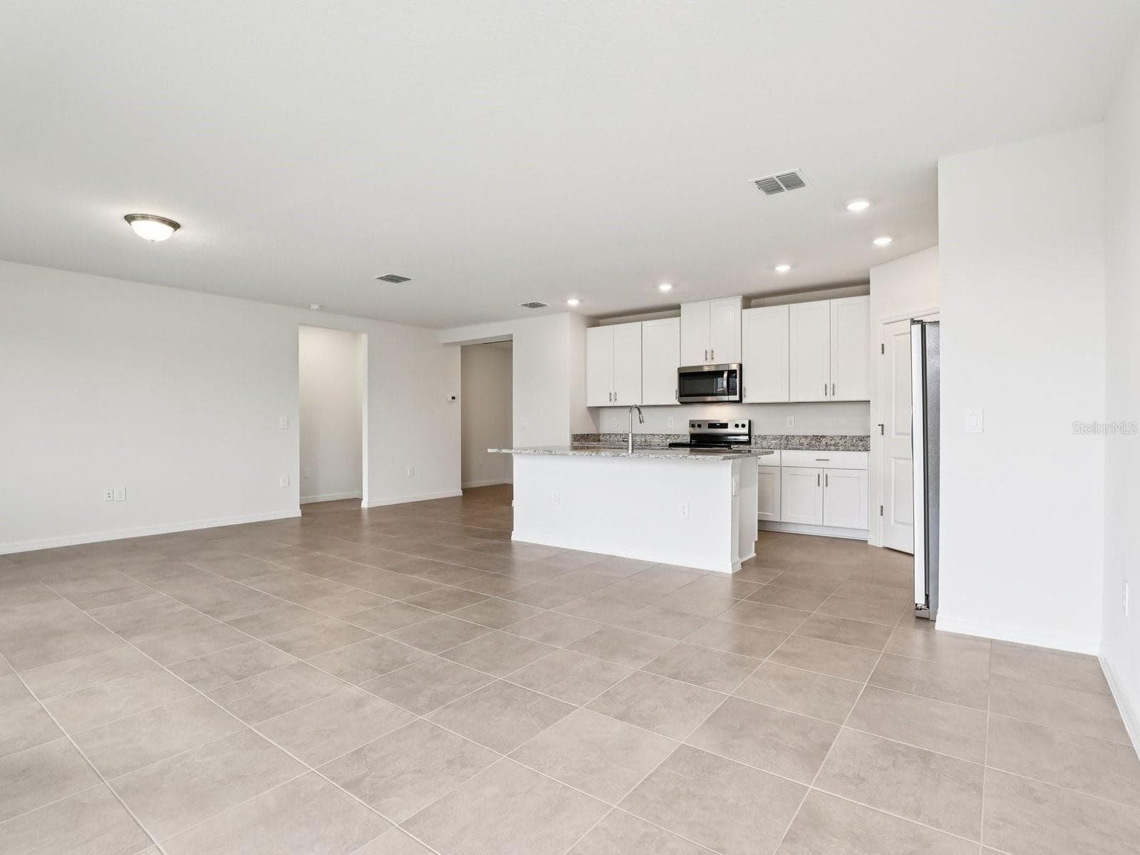 Single Family Residence at 1757 FOREST RUN LN, AUBURNDALE, photo 5 of 15
