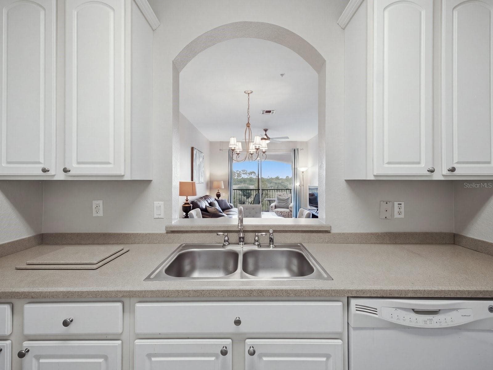 Condominium at 1357 VENEZIA CT #402, DAVENPORT, photo 9 of 39