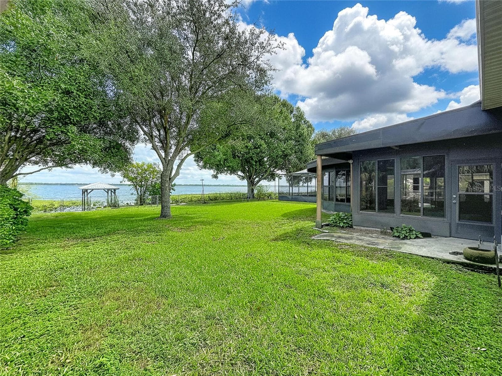 Backyard - 1348 EDGEWATER BEACH DR, LAKELAND