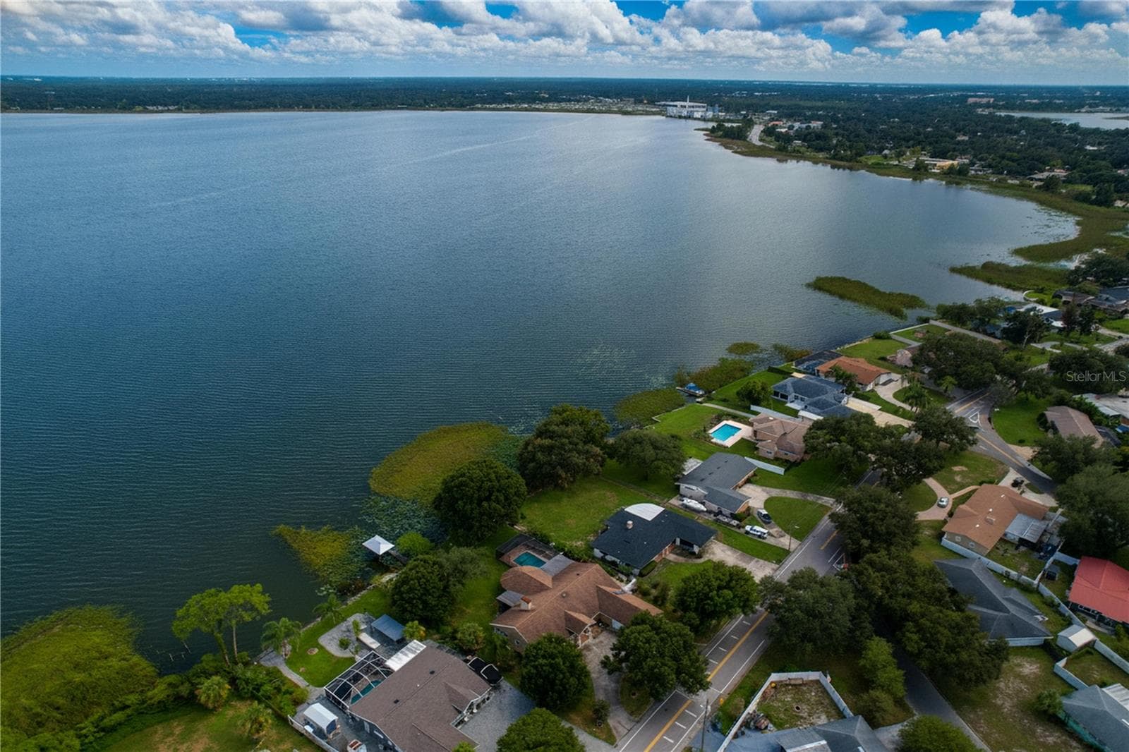 Aerial view of property - 1348 EDGEWATER BEACH DR, LAKELAND