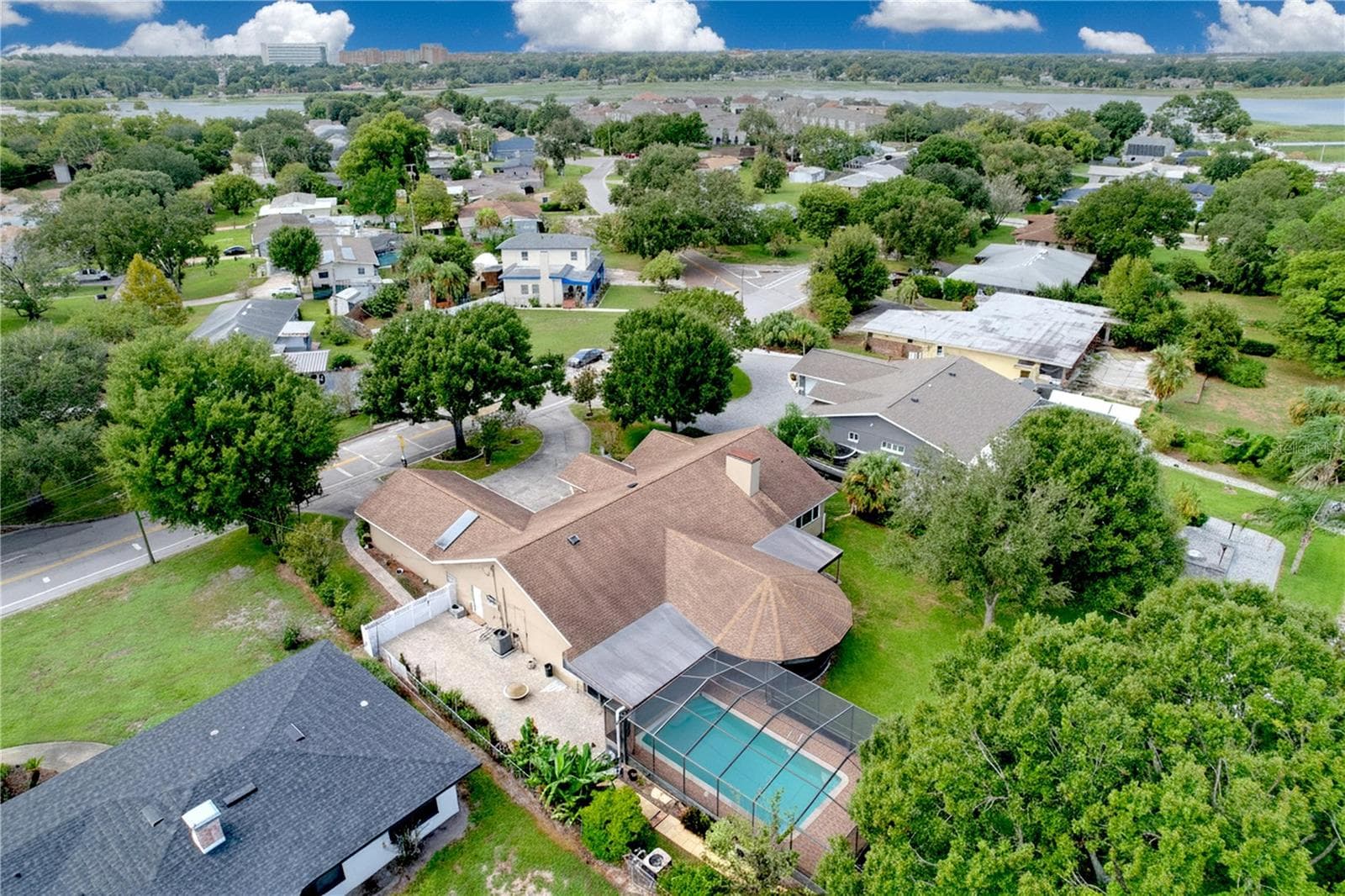 Aerial view of property - 1348 EDGEWATER BEACH DR, LAKELAND
