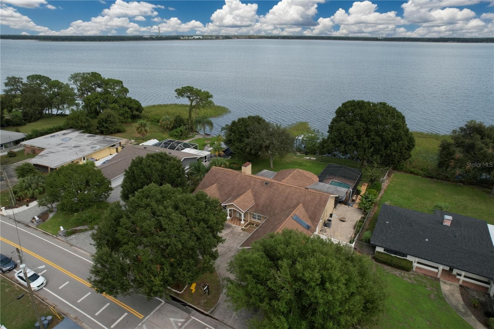 Aerial view of property - 1348 EDGEWATER BEACH DR, LAKELAND