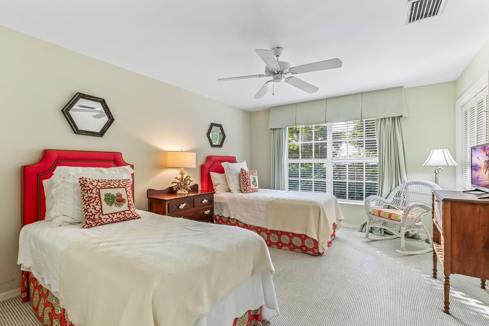 Guest room - 252 WATERWAYS AVE, BOCA GRANDE