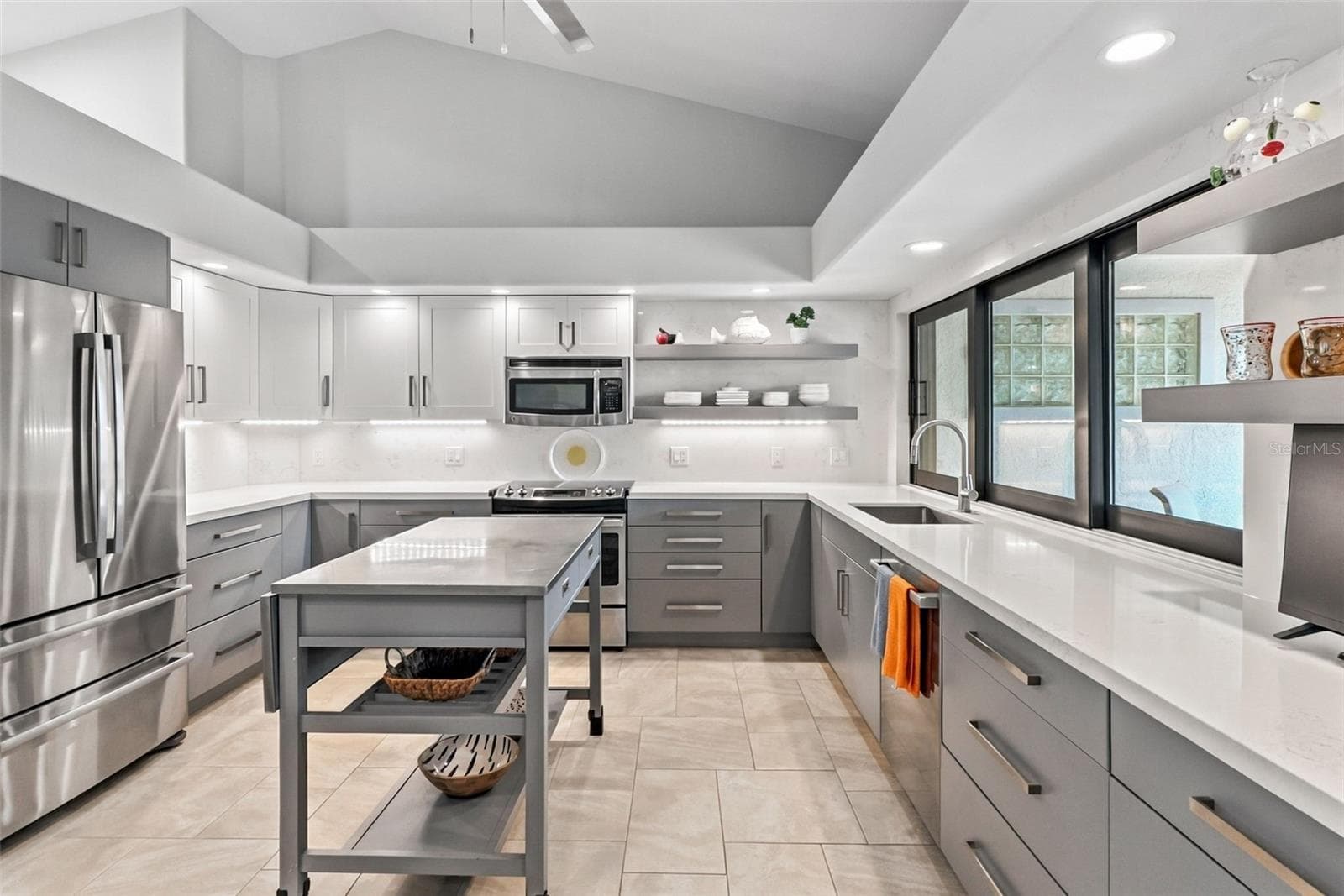 Single Family Residence at 500 VENICE LN, SARASOTA, photo 17 of 59