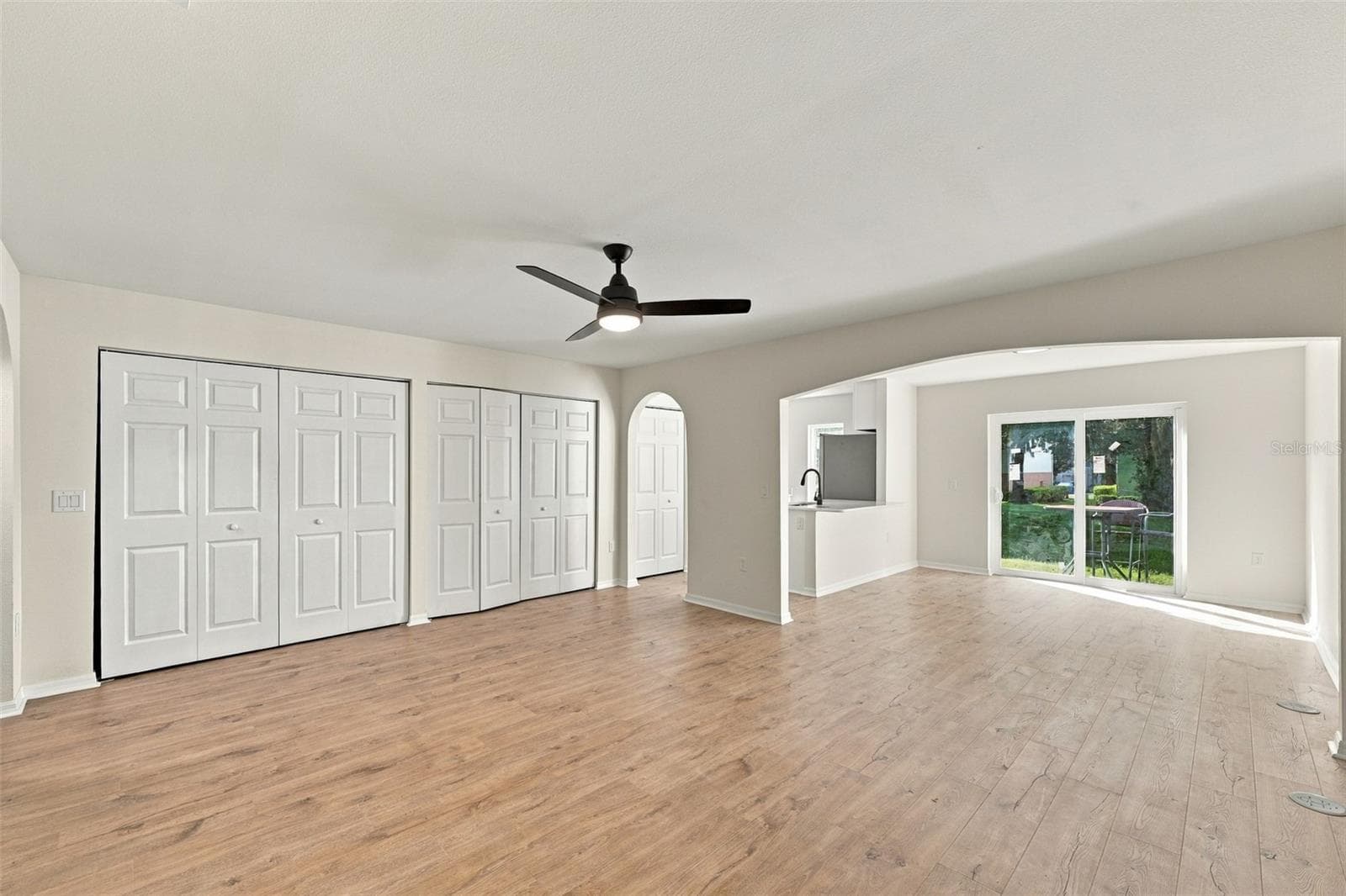 Townhouse at 9951 ASHBURN LAKE DR, TAMPA, photo 6 of 44