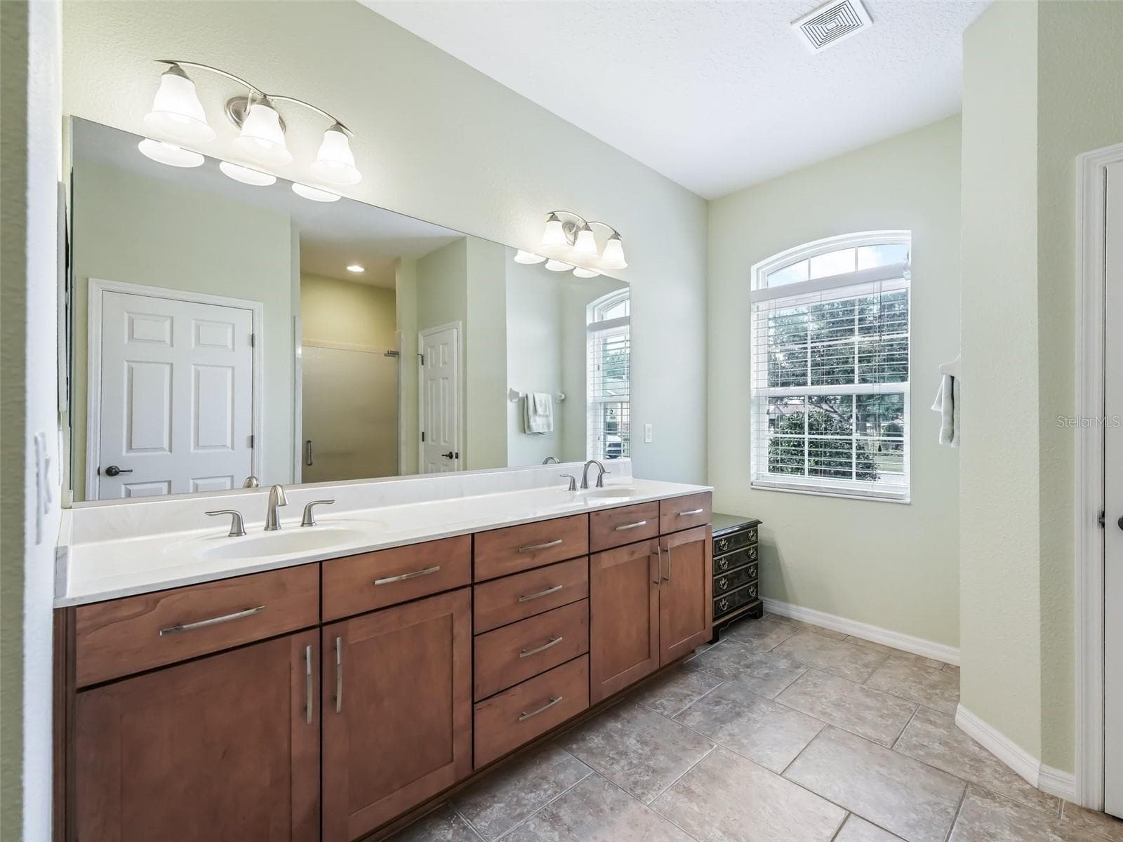 Primary Bath - 8567 SW 83RD LOOP, OCALA