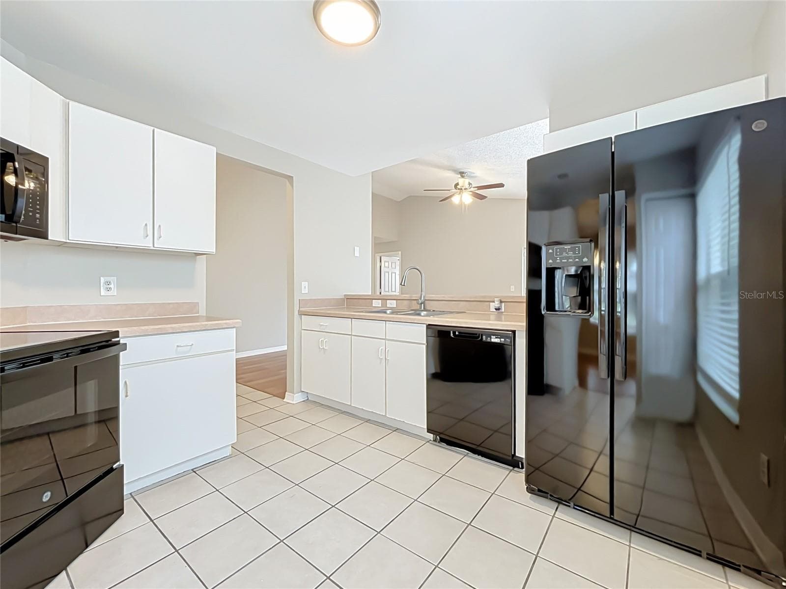Single Family Residence at 7809 TURKEY OAK LN, KISSIMMEE, photo 9 of 48