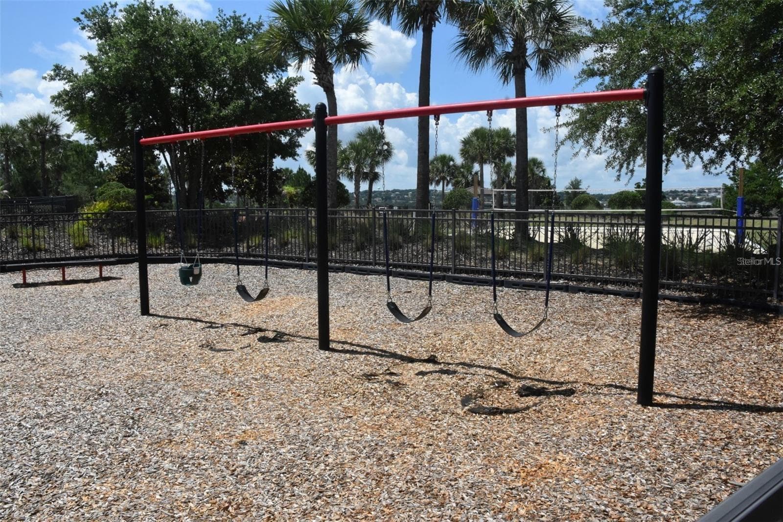 community swings - 1013 SADIE RIDGE RD, CLERMONT