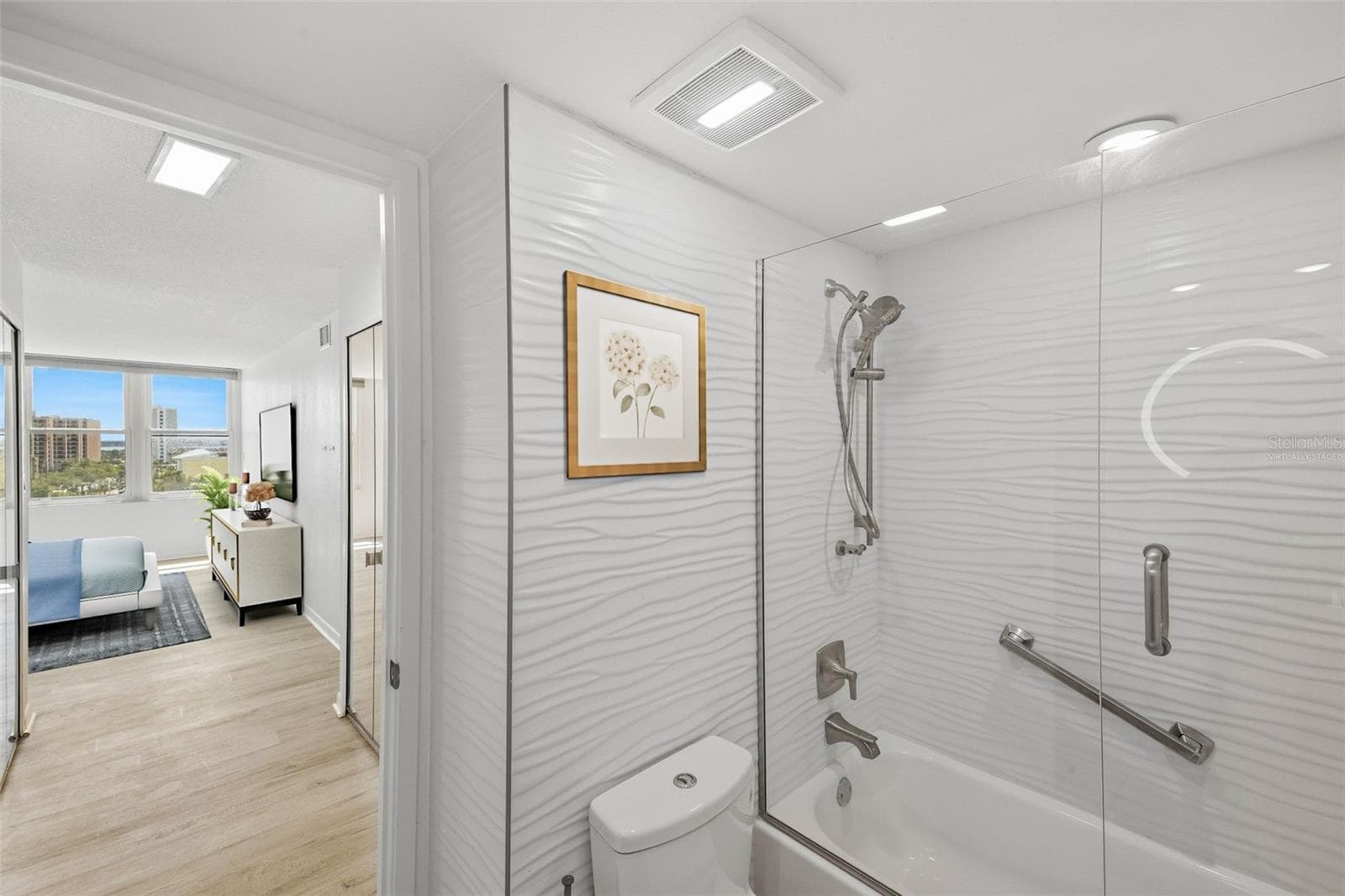 *Furniture virtually staged - 400 ISLAND WAY #701, CLEARWATER BEACH