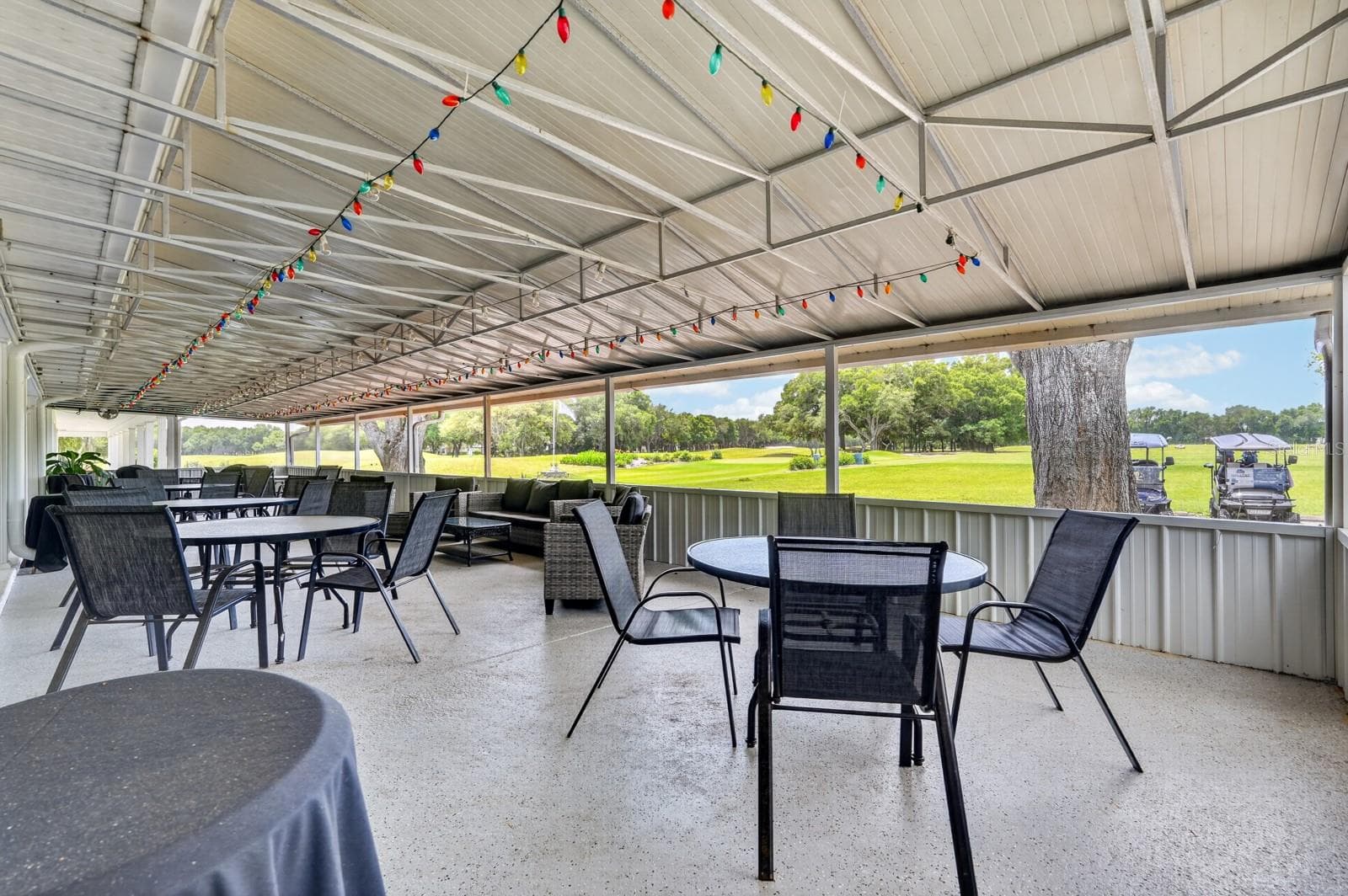 Clubhouse patio - 3250 BAILEY ANN DR, ORMOND BEACH