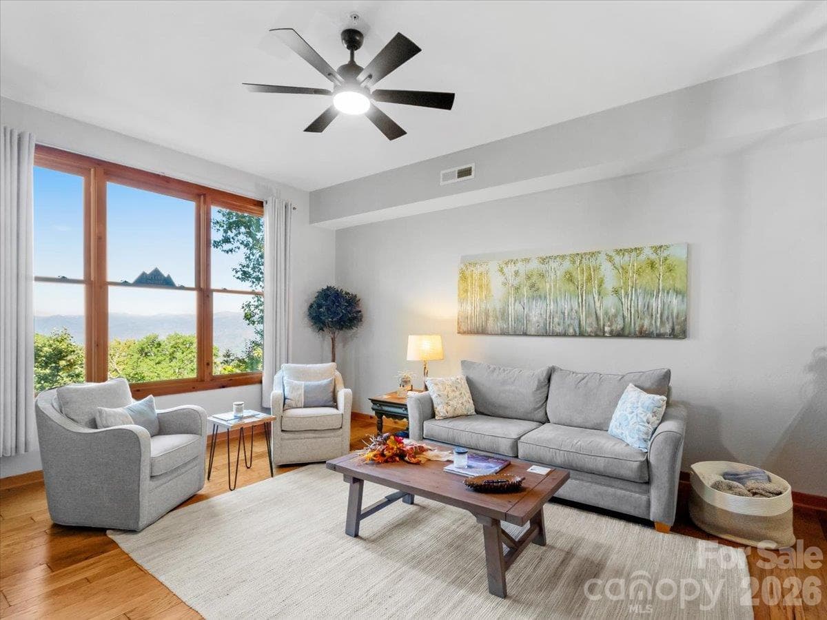 Condominium at 10 Stoney Falls Loop, Burnsville, photo 11 of 34
