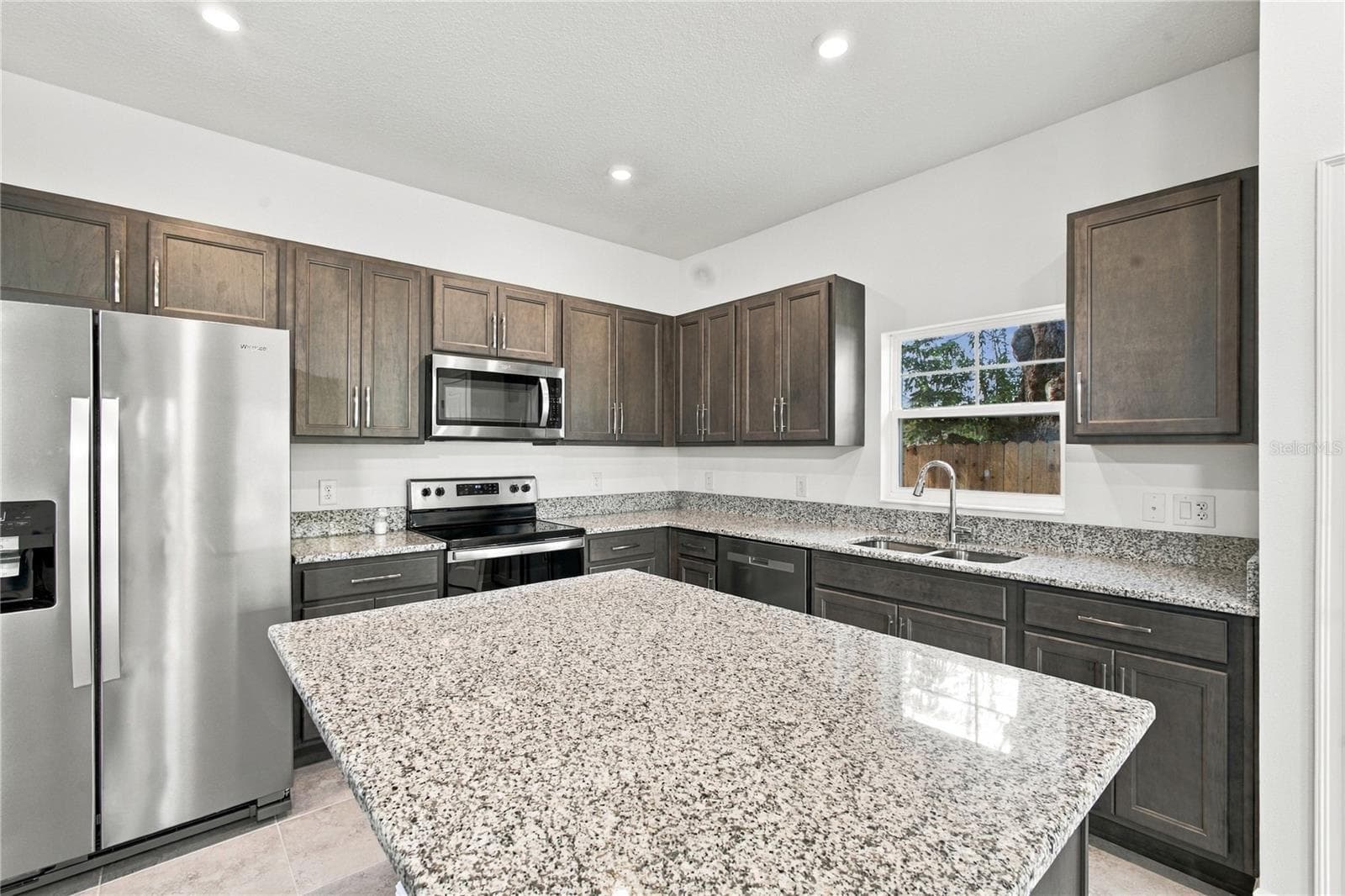 Single Family Residence at 3033 54TH AVE N, ST PETERSBURG, photo 19 of 49