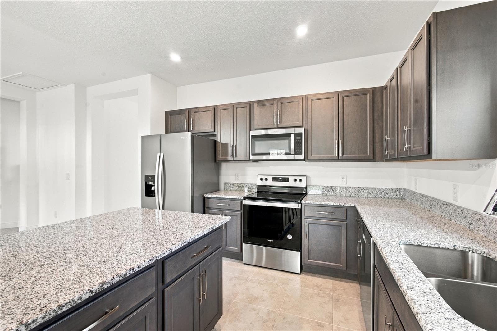 Single Family Residence at 3033 54TH AVE N, ST PETERSBURG, photo 21 of 49