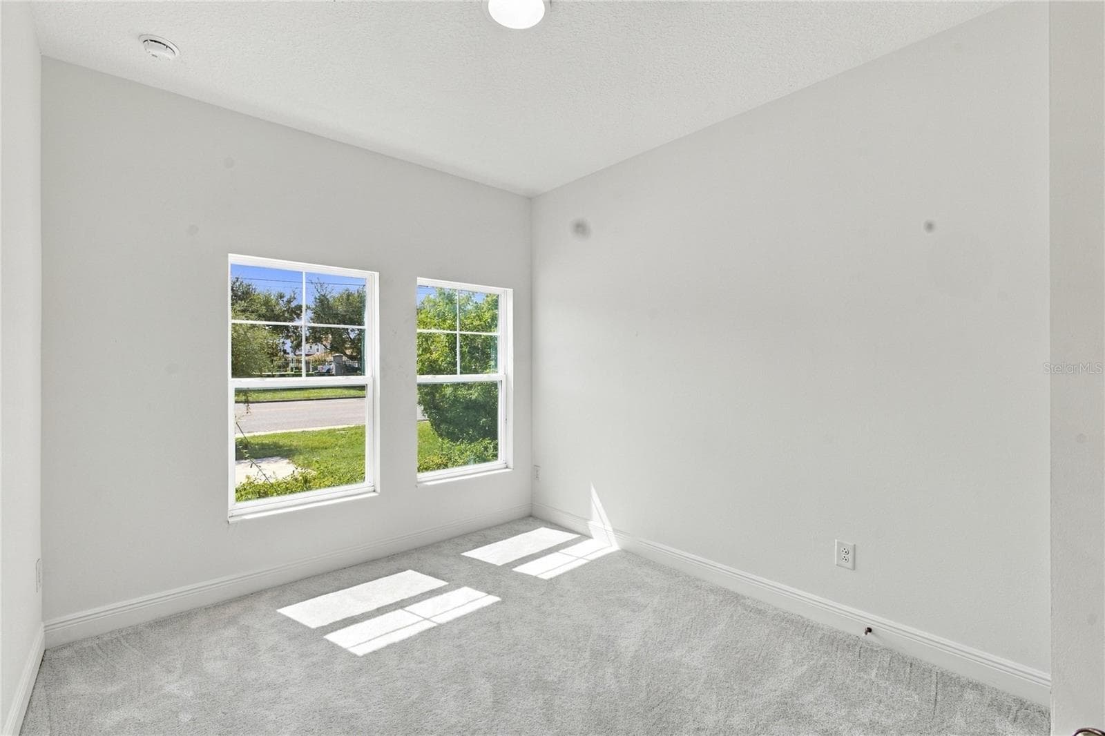 Single Family Residence at 3033 54TH AVE N, ST PETERSBURG, photo 29 of 49