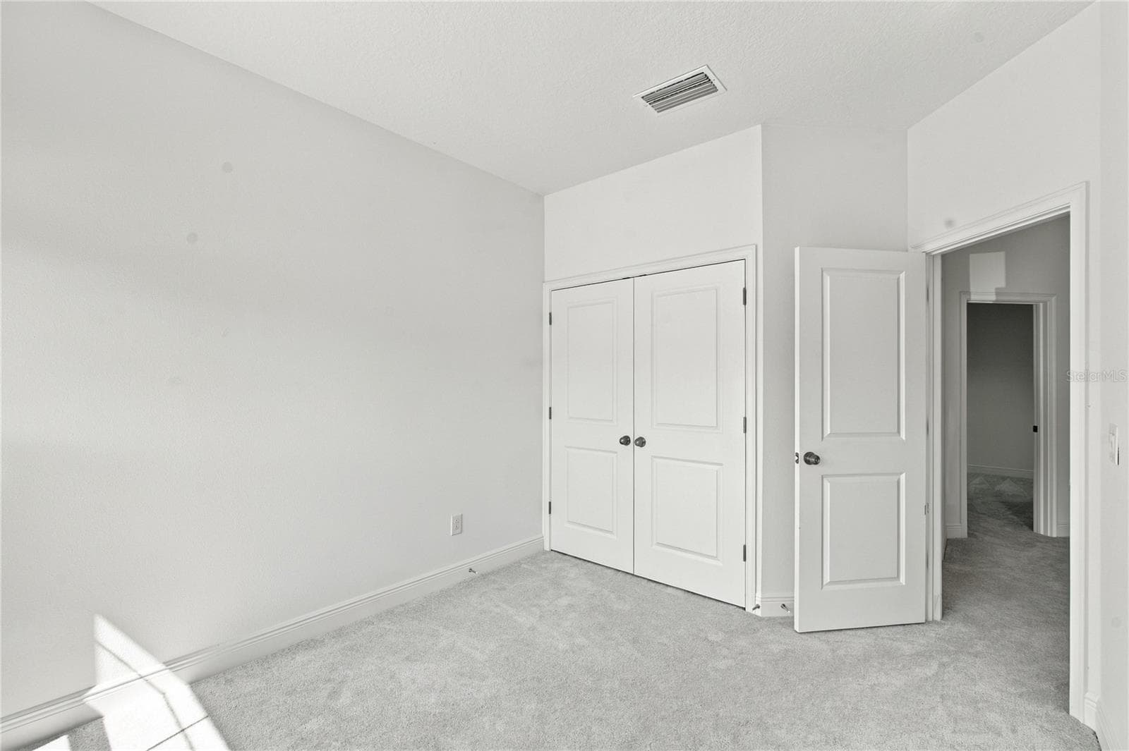Single Family Residence at 3033 54TH AVE N, ST PETERSBURG, photo 32 of 49