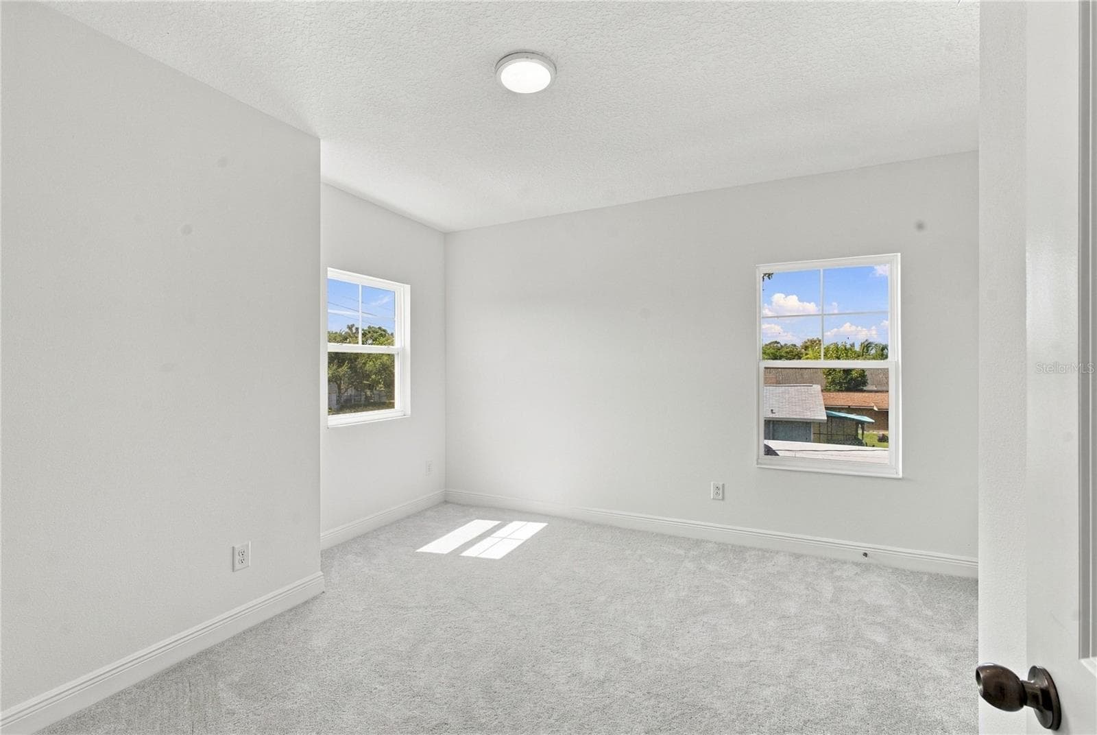 Single Family Residence at 3033 54TH AVE N, ST PETERSBURG, photo 40 of 49