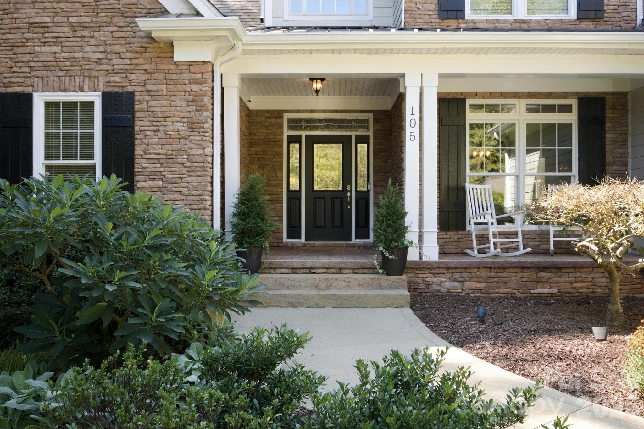Single Family Residence at 105 Alder Springs Lane, Mooresville, photo 4 of 46