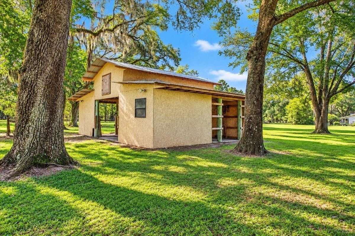 Manufactured Home at 14420 SW TUSTENUGGEE AVE, FORT WHITE, photo 8 of 31