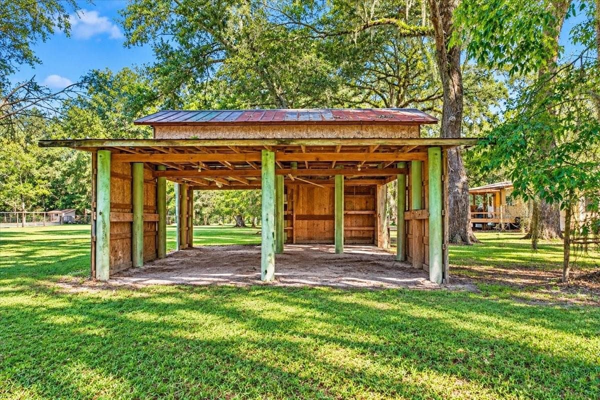 Manufactured Home at 14420 SW TUSTENUGGEE AVE, FORT WHITE, photo 9 of 31