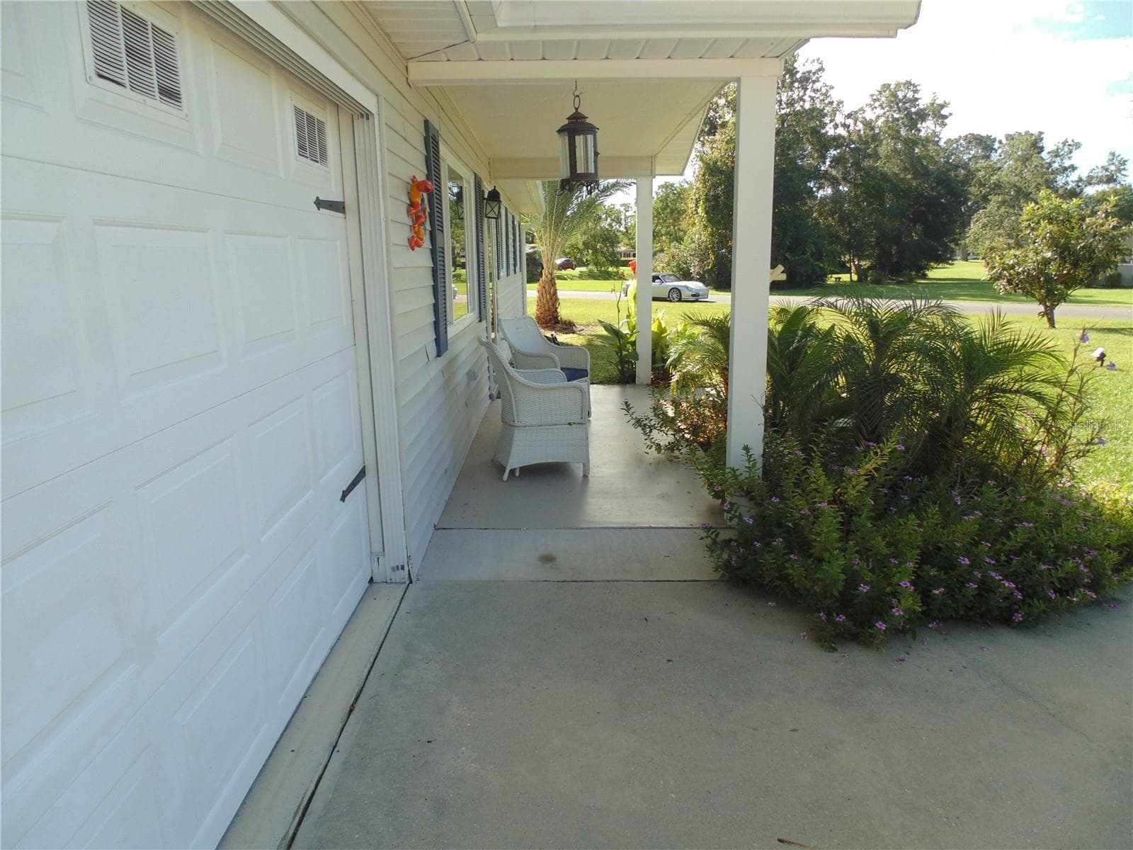 Single Family Residence at 10985 SW 76TH AVE, OCALA, photo 2 of 36