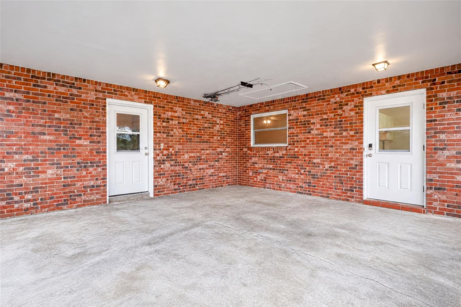 Carport - 552 HIGHLAND DR, EUSTIS