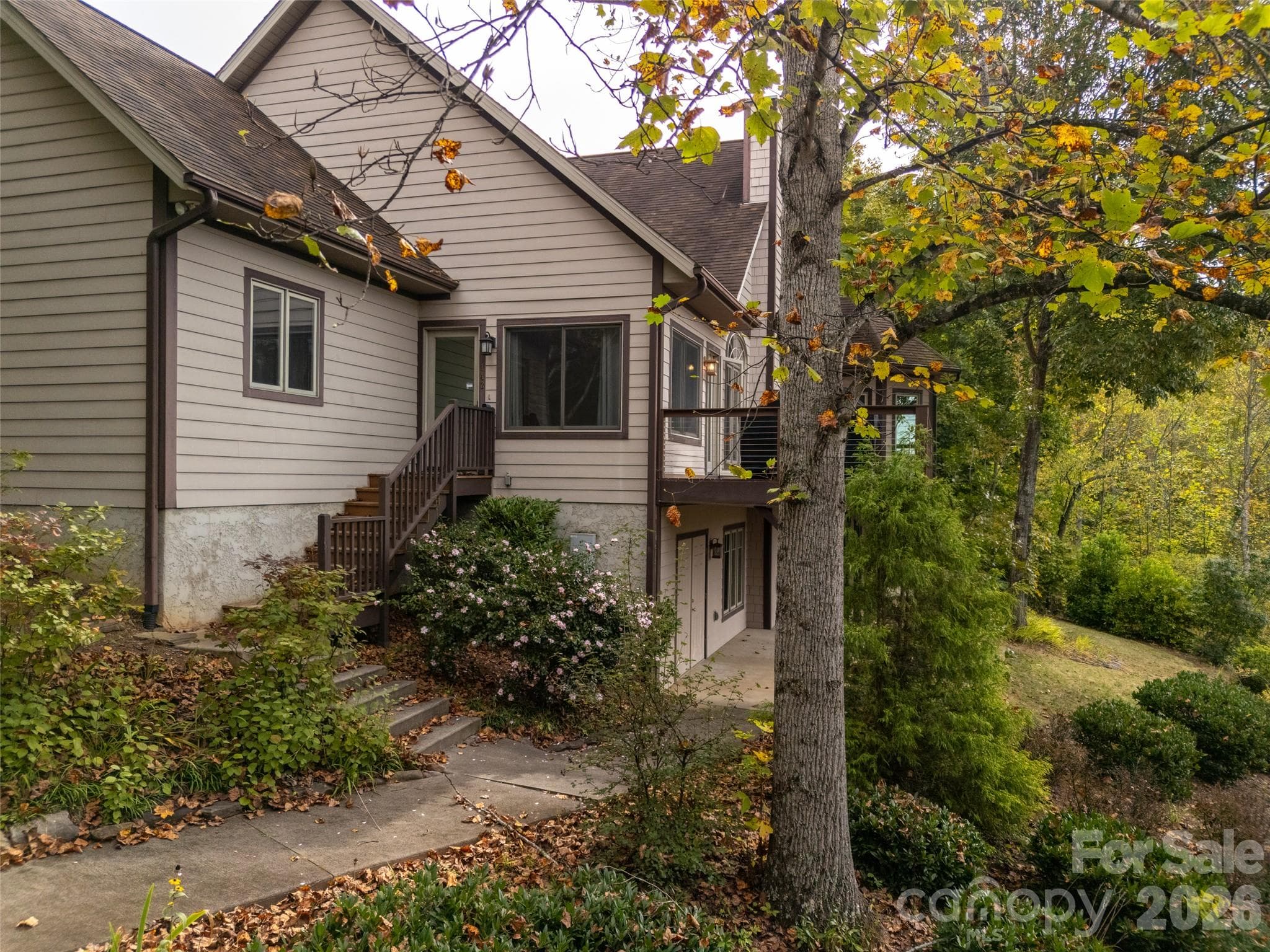Single Family Residence at 142 Twin Courts Drive, Weaverville, photo 5 of 48
