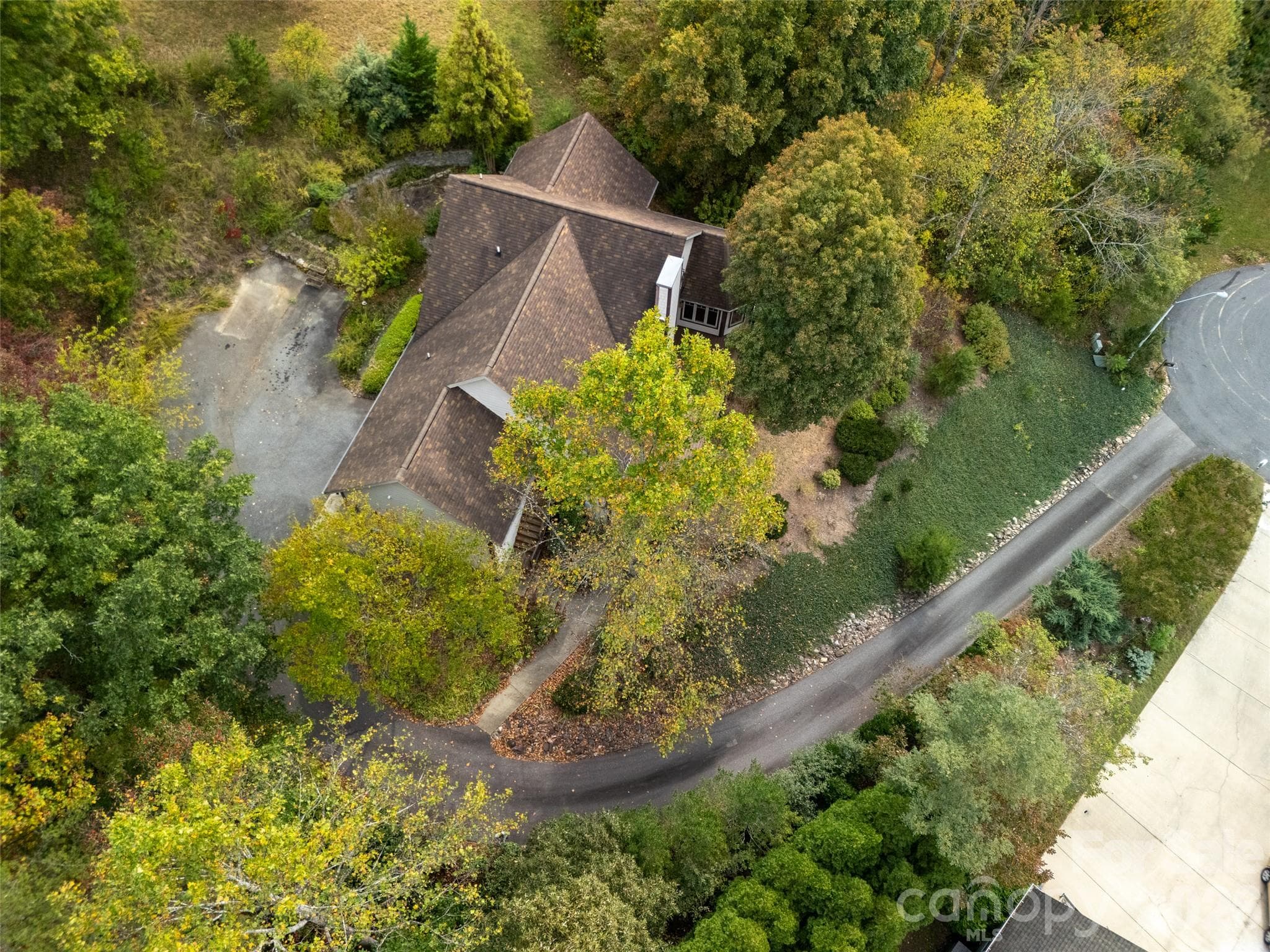 Single Family Residence at 142 Twin Courts Drive, Weaverville, photo 6 of 48