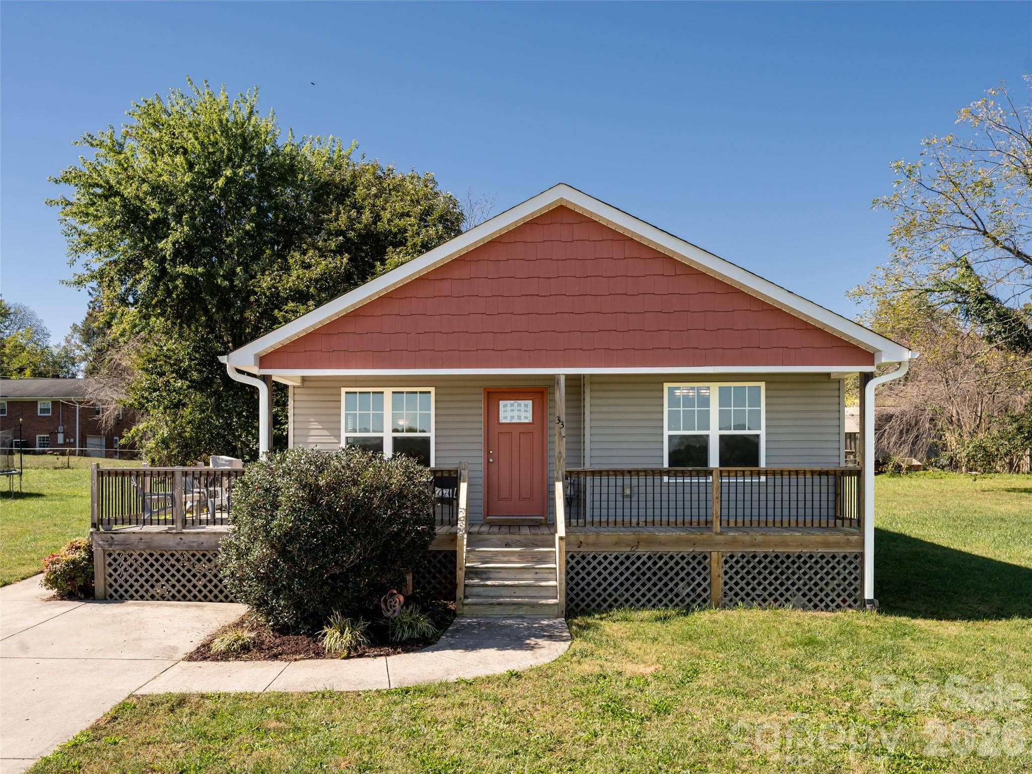 Single Family Residence at 33 Sherman Meadows Drive, East Flat Rock, photo 2 of 34