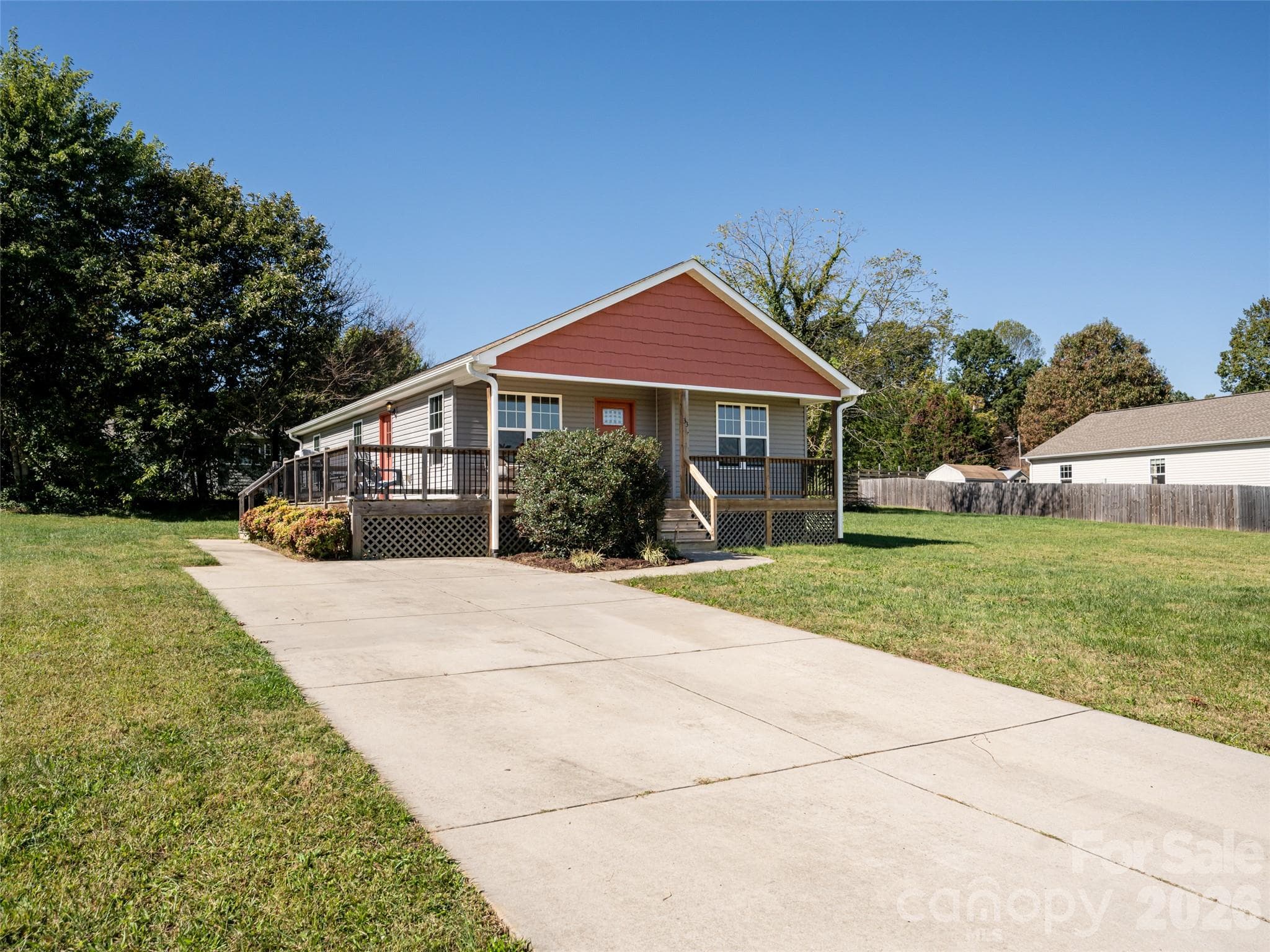 Single Family Residence at 33 Sherman Meadows Drive, East Flat Rock, photo 32 of 34