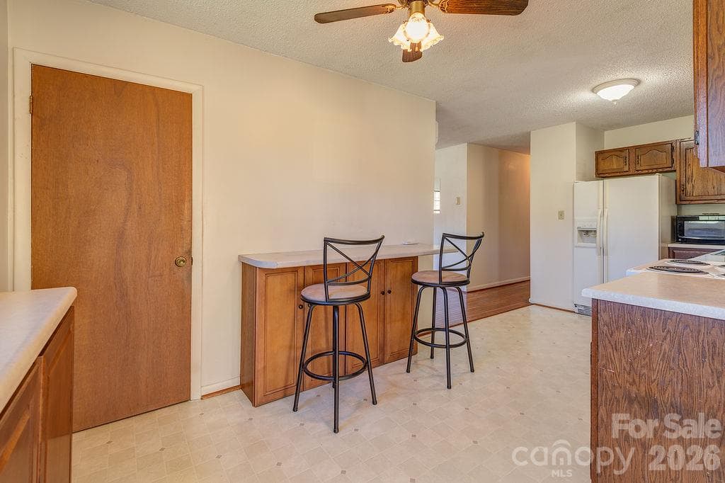 Single Family Residence at 216 Pickens Road, Weaverville, photo 15 of 31