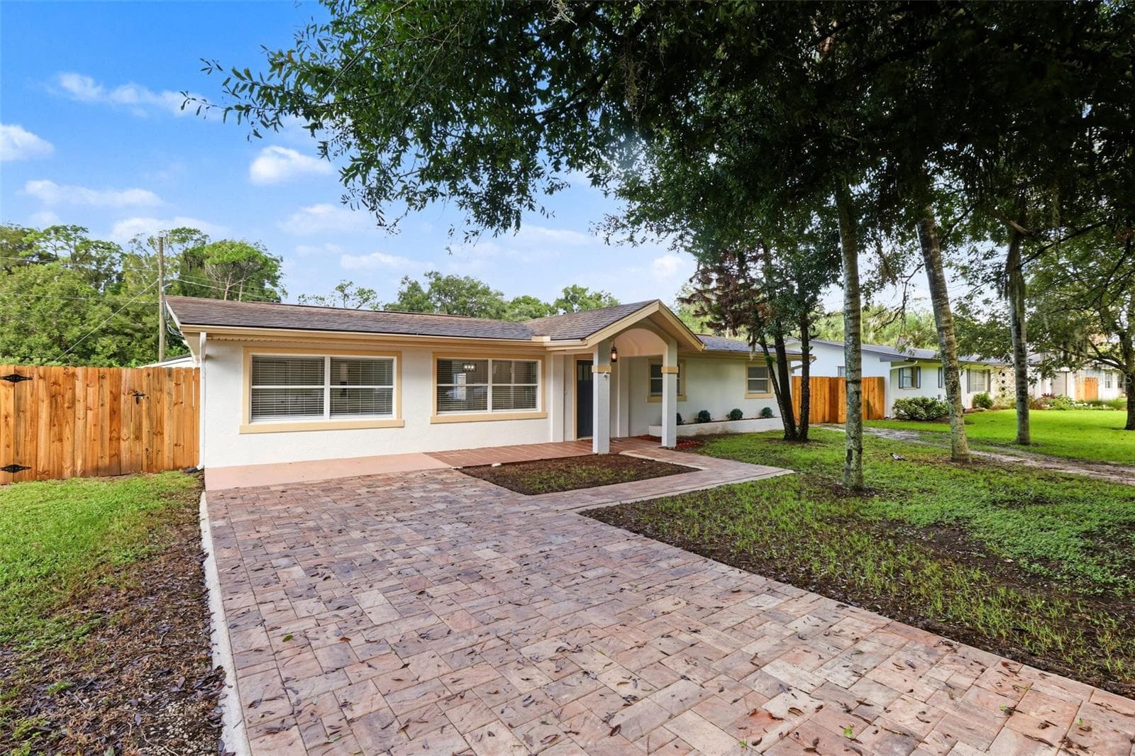 Single Family Residence at 2070 SEMINOLE BLVD, MELBOURNE, photo 2 of 32