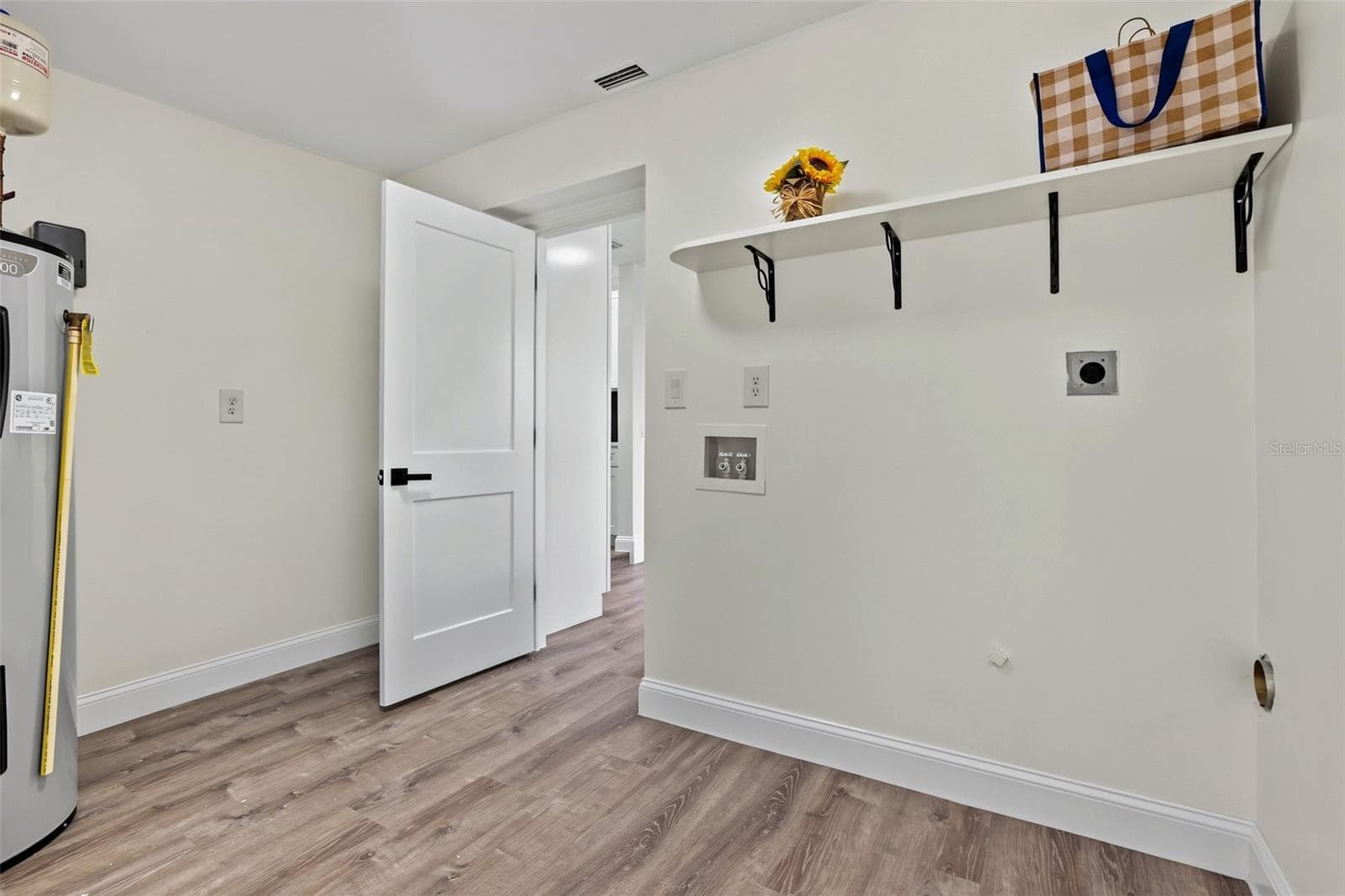 Single Family Residence at 2070 SEMINOLE BLVD, MELBOURNE, photo 15 of 32
